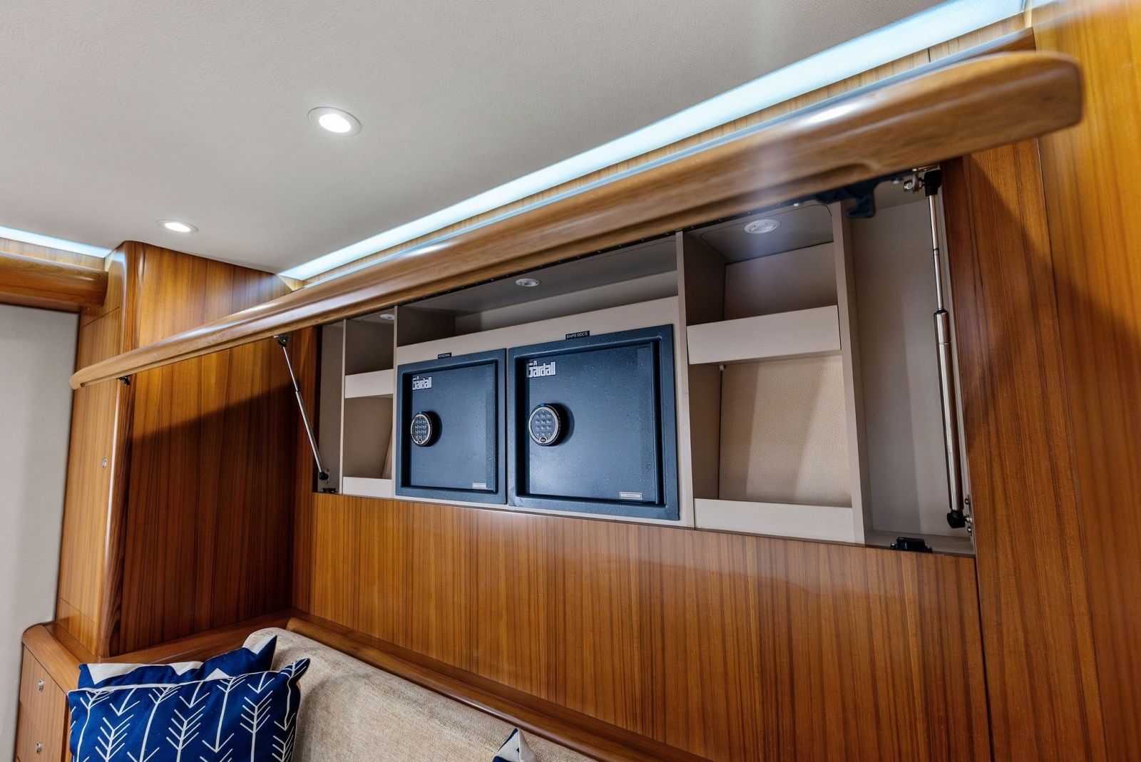 2017 Weaver Custom Sportfish photo 53