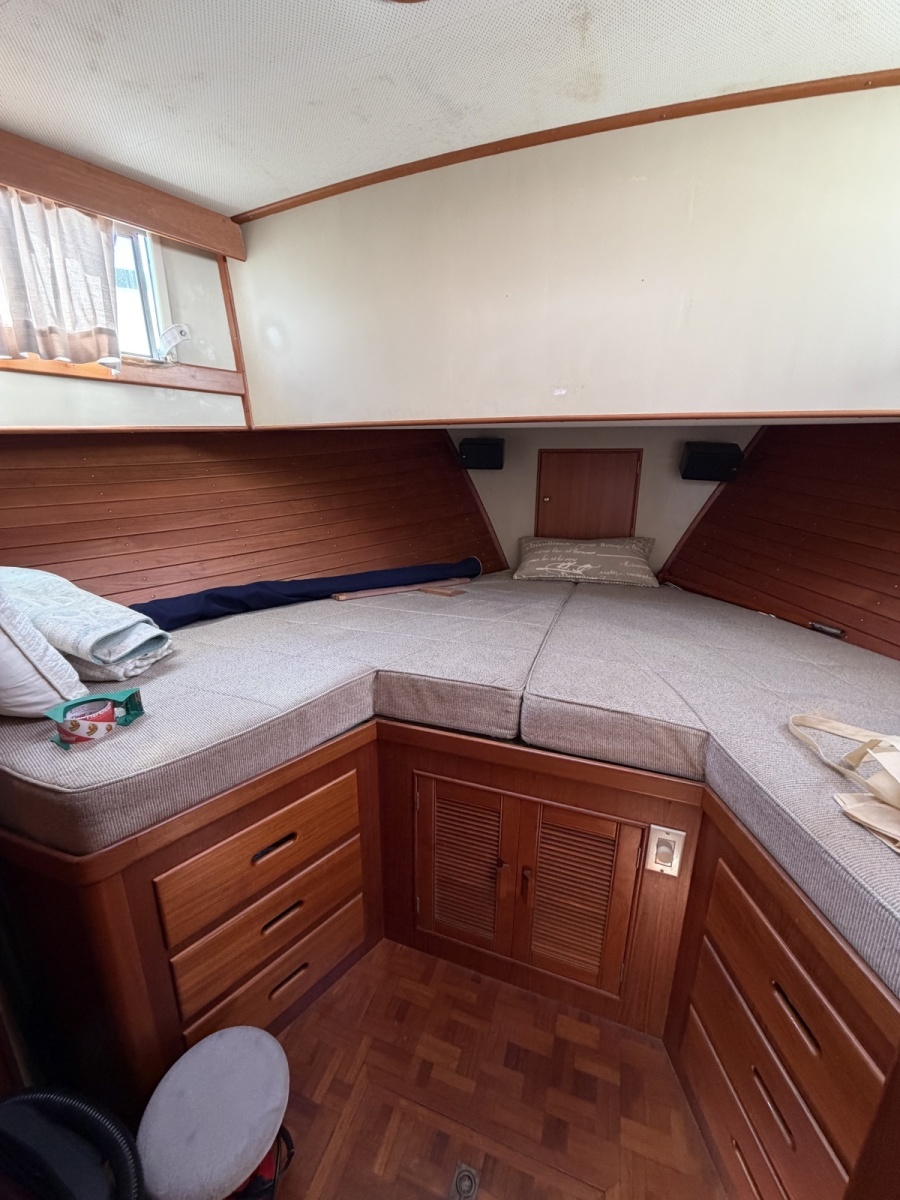 1991 Grand Banks Classic 46
