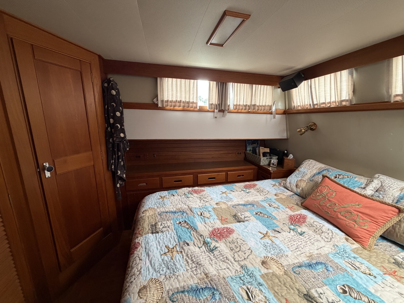 1991 Grand Banks Classic 46