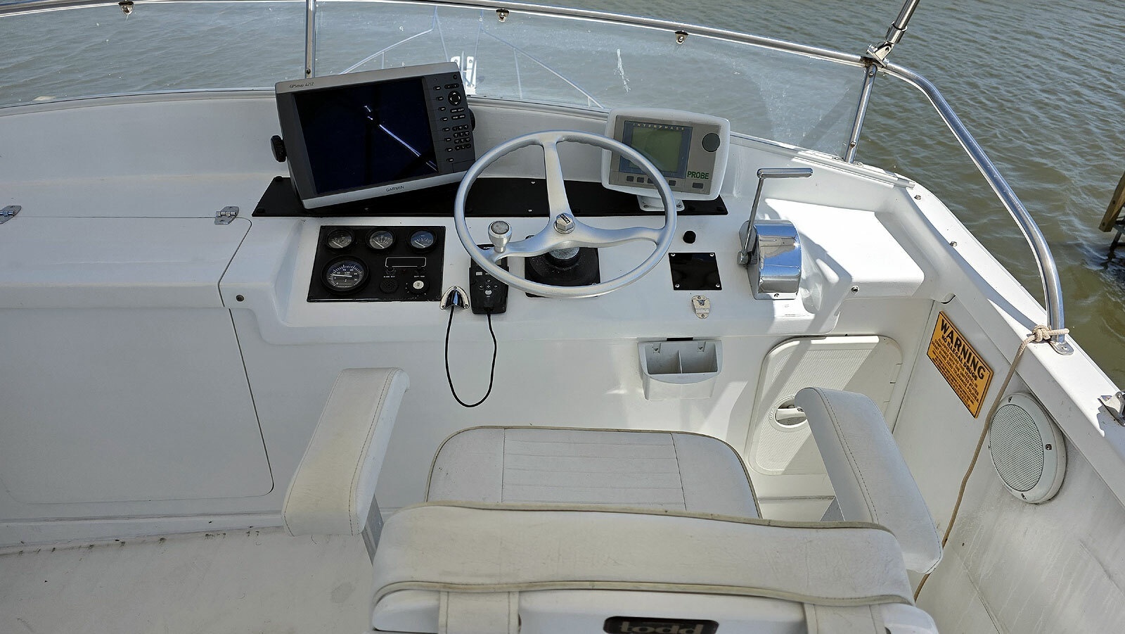 Flybridge Helm Wide