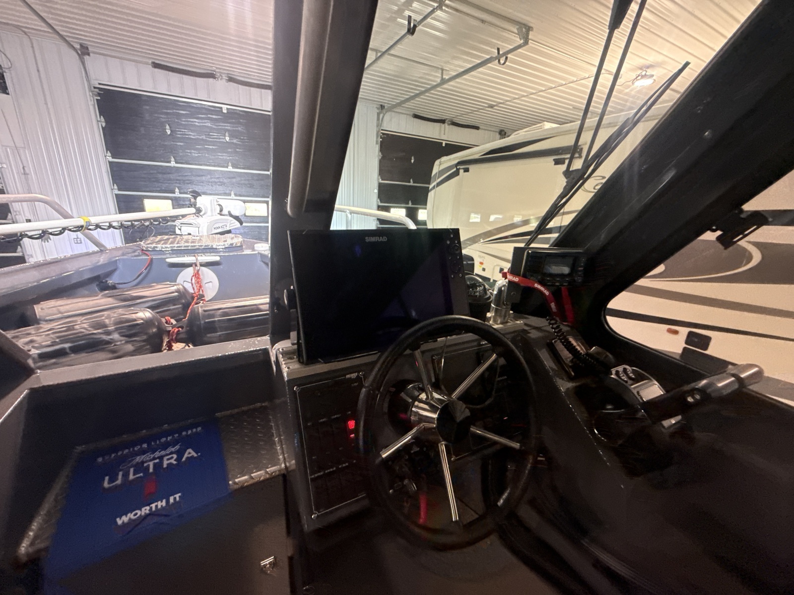 32ft Hewescraft Yacht For Sale