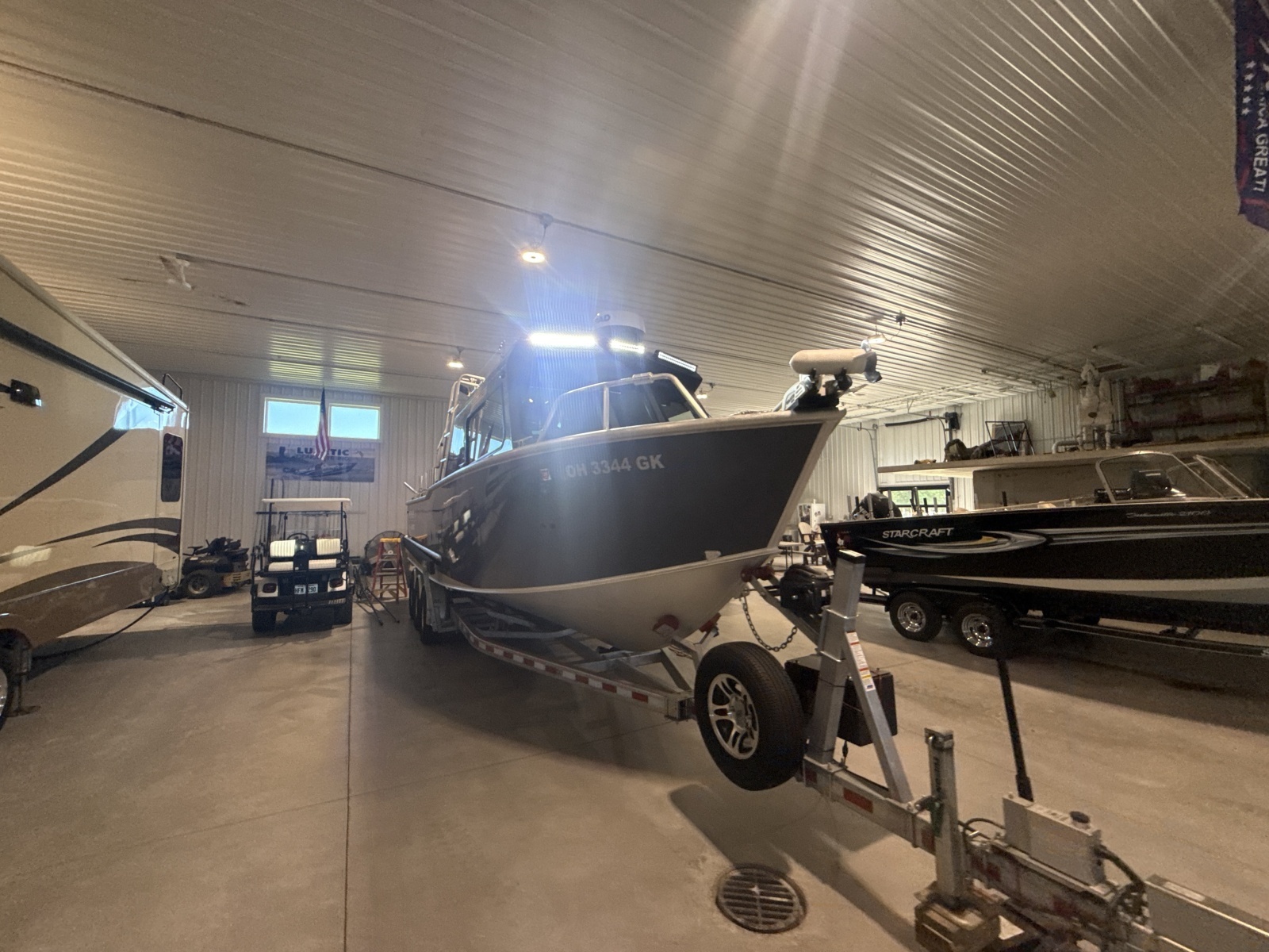 32ft Hewescraft Yacht For Sale