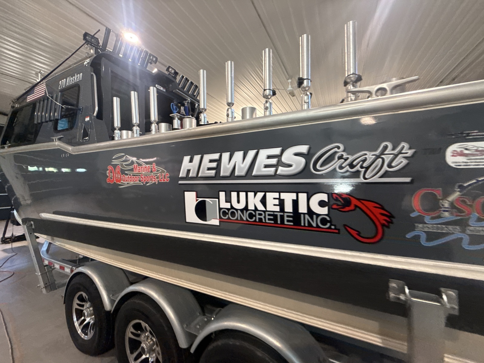 32ft Hewescraft Yacht For Sale