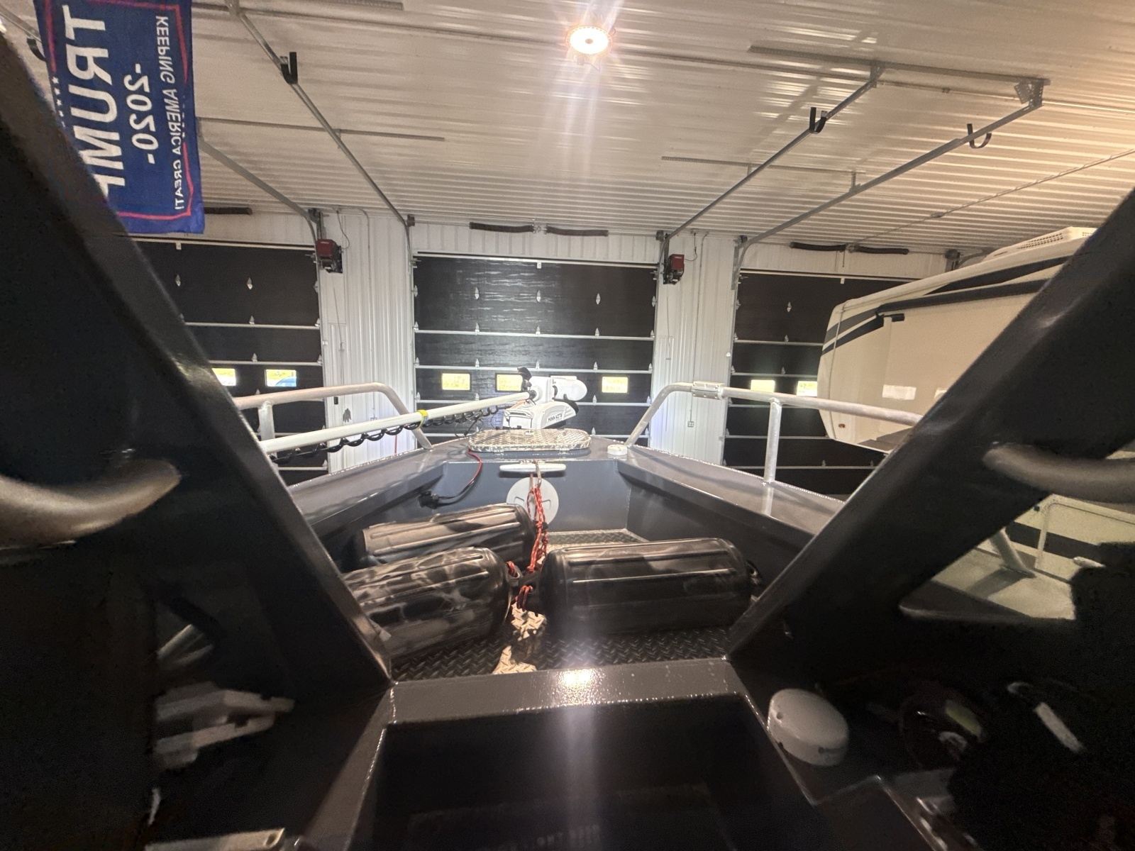 32ft Hewescraft Yacht For Sale