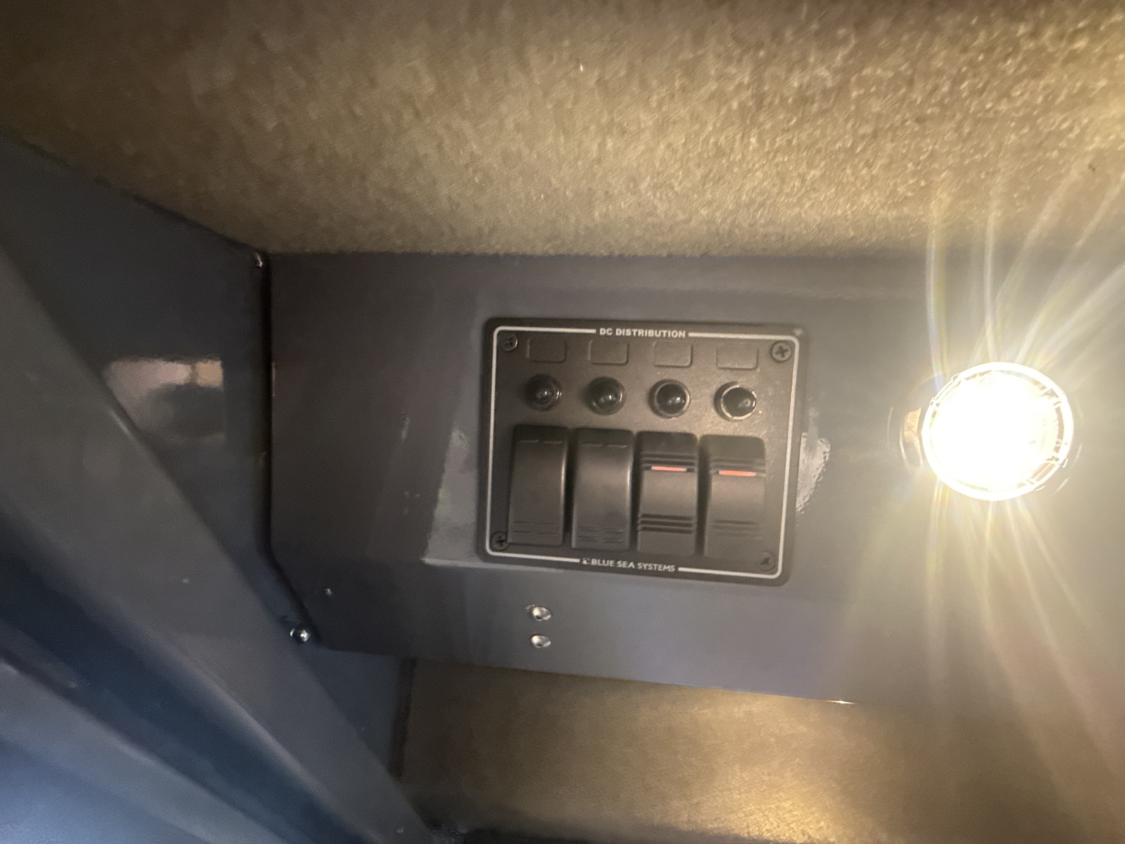 32ft Hewescraft Yacht For Sale