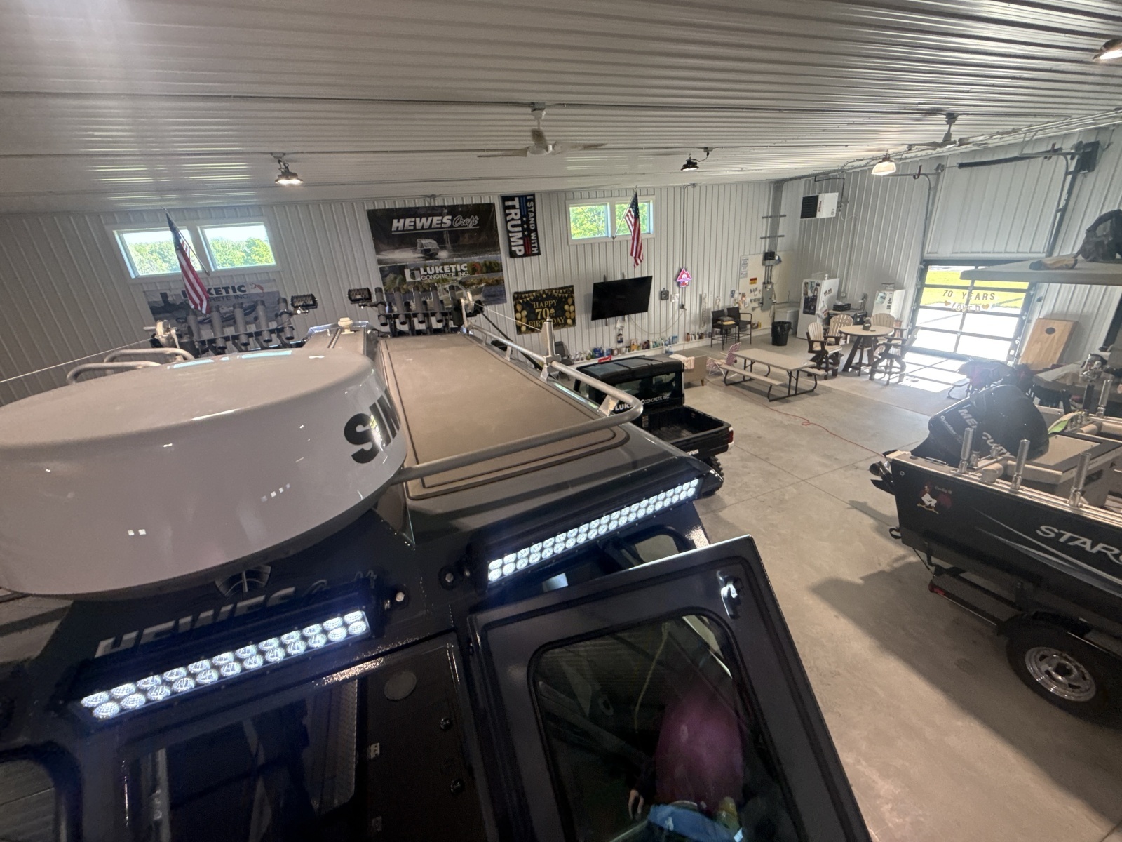 32ft Hewescraft Yacht For Sale