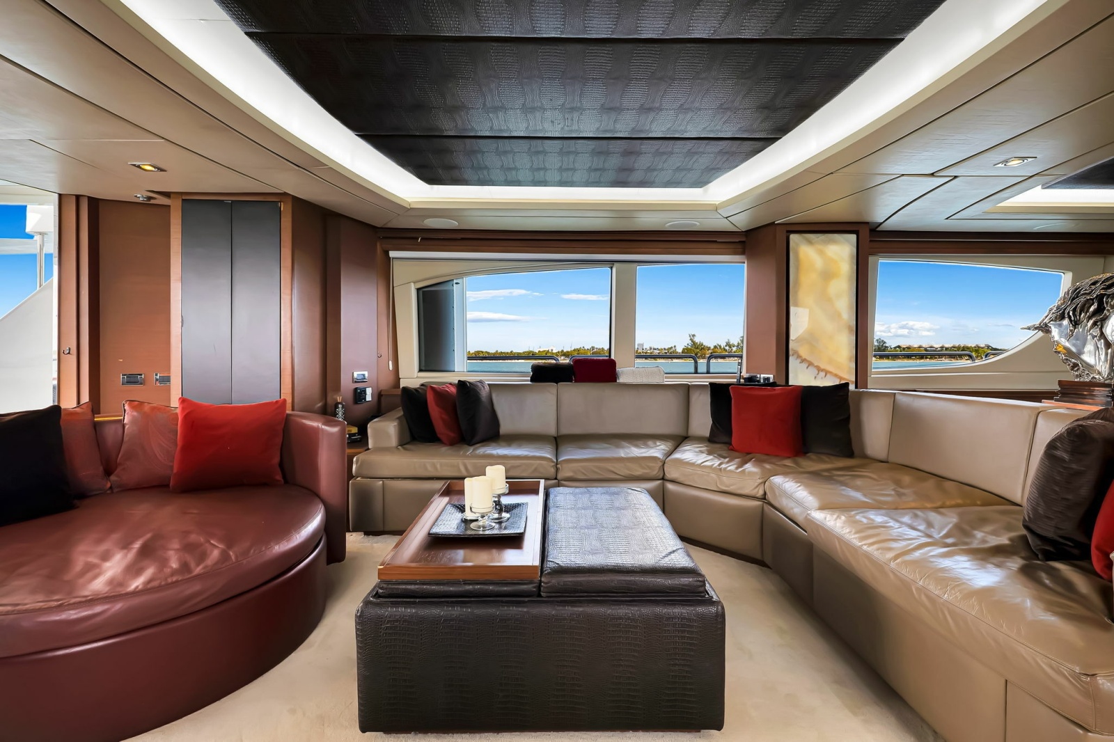 105' 2005 Azimut 105