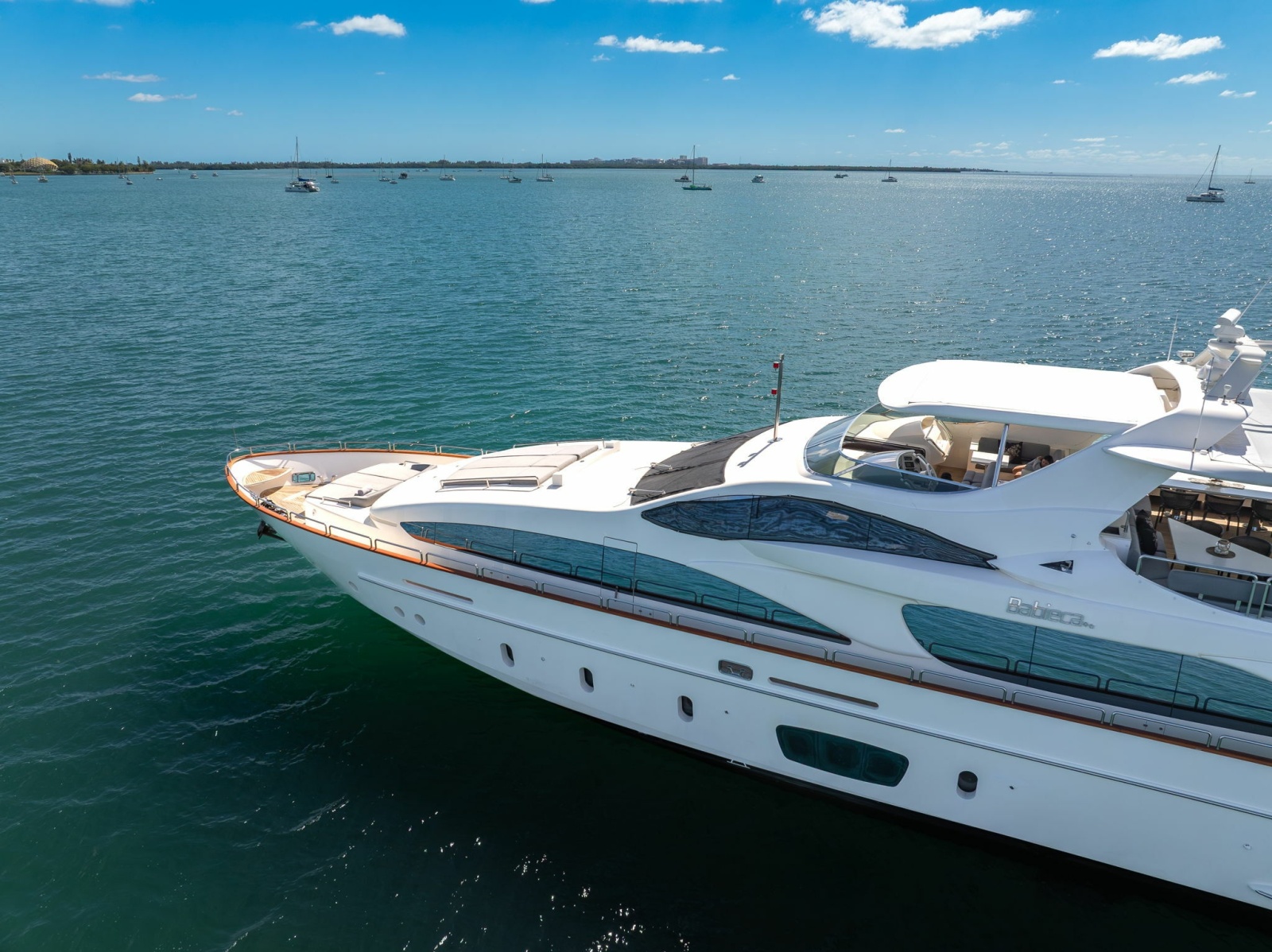 105' 2005 Azimut 105
