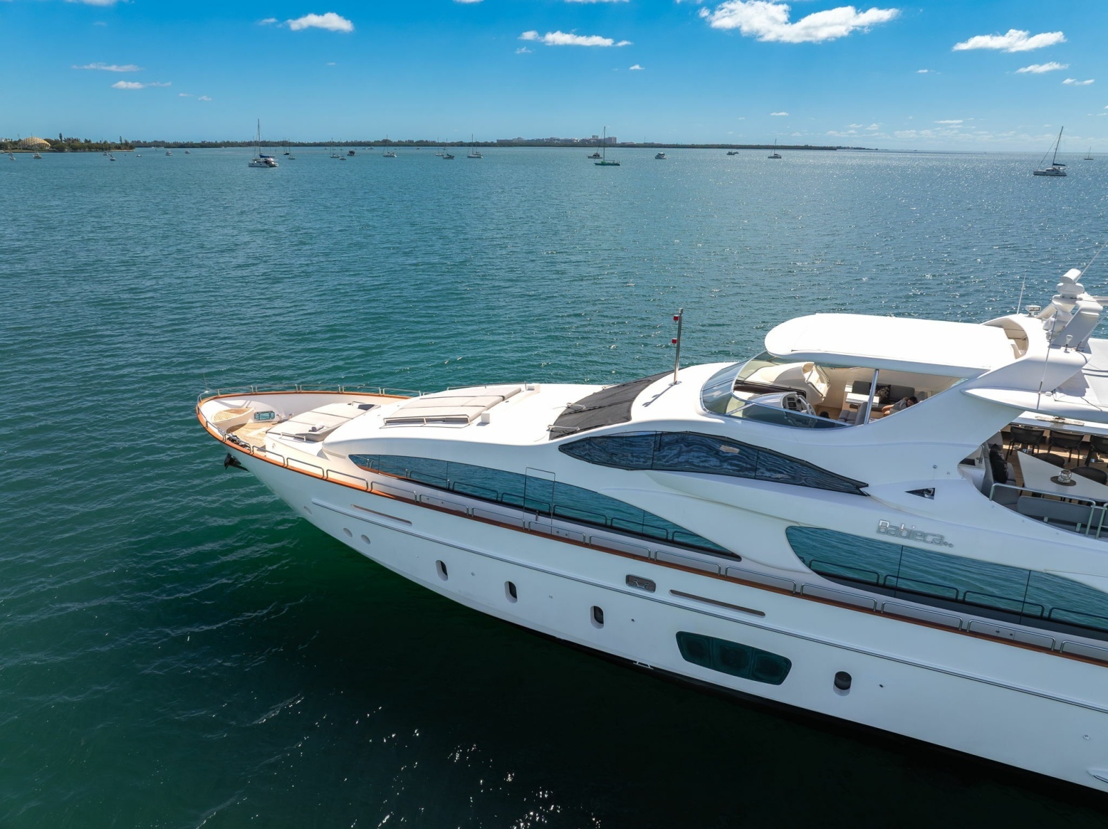 2005 Azimut 105