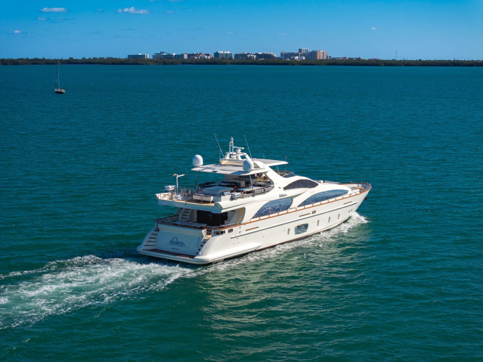 105' 2005 Azimut 105