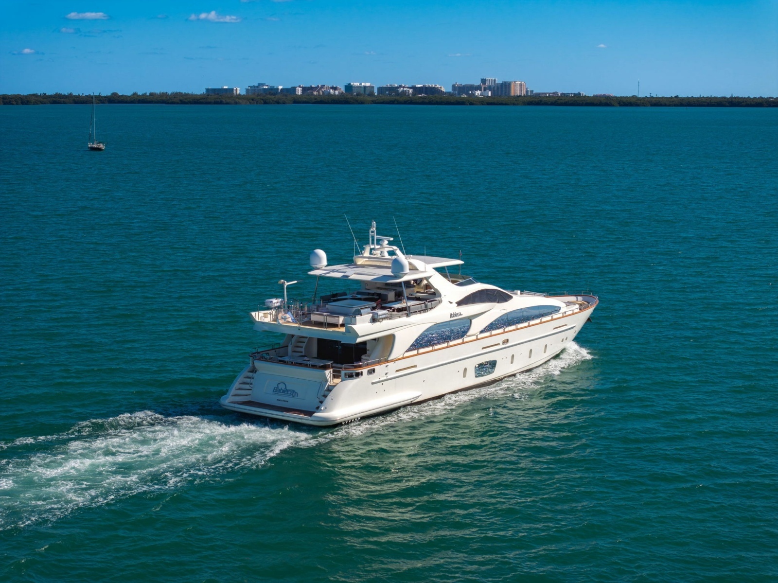 2005 Azimut 105