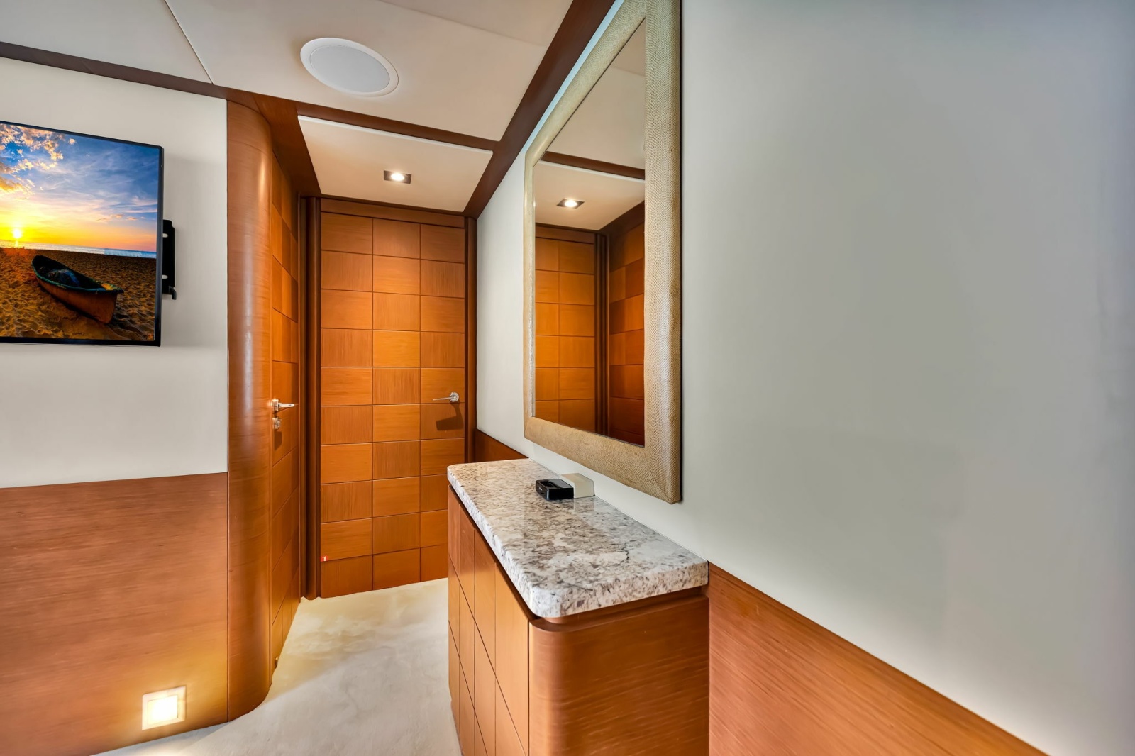 105' 2005 Azimut 105