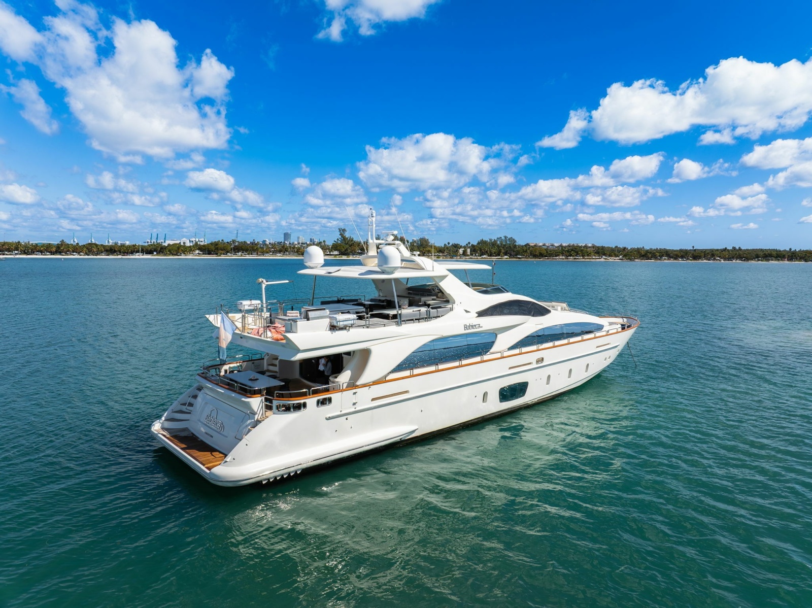 105' 2005 Azimut 105