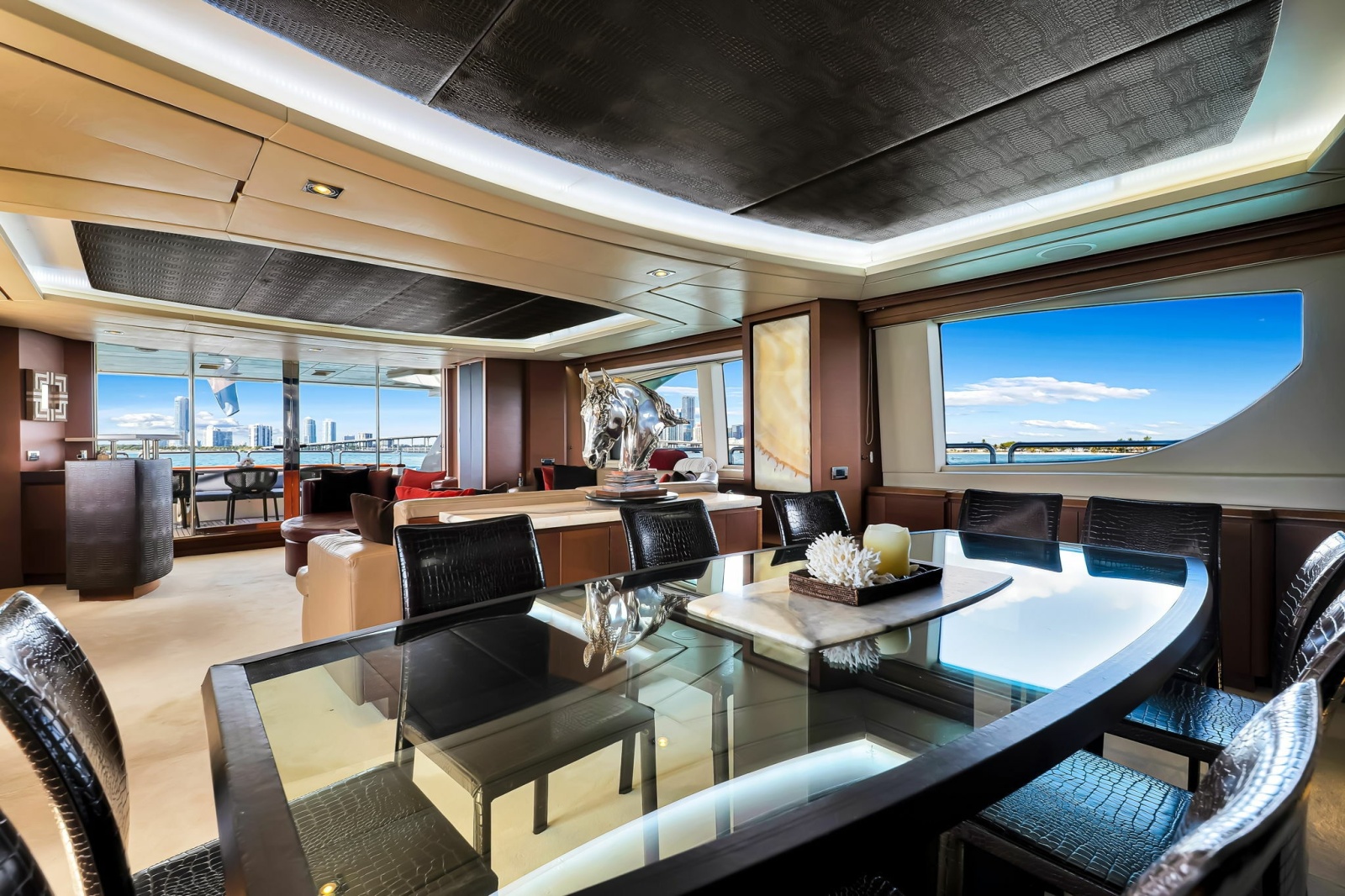 105' 2005 Azimut 105