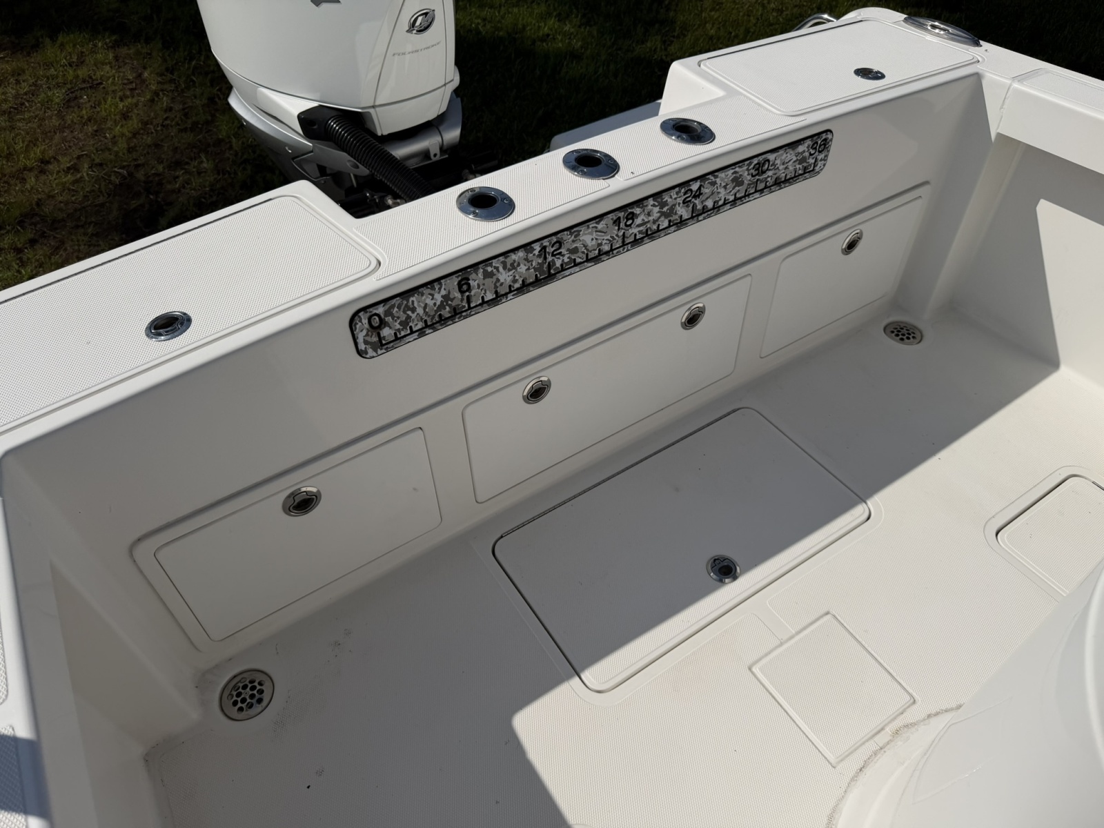 23' 2019 Reef Runner 230XS