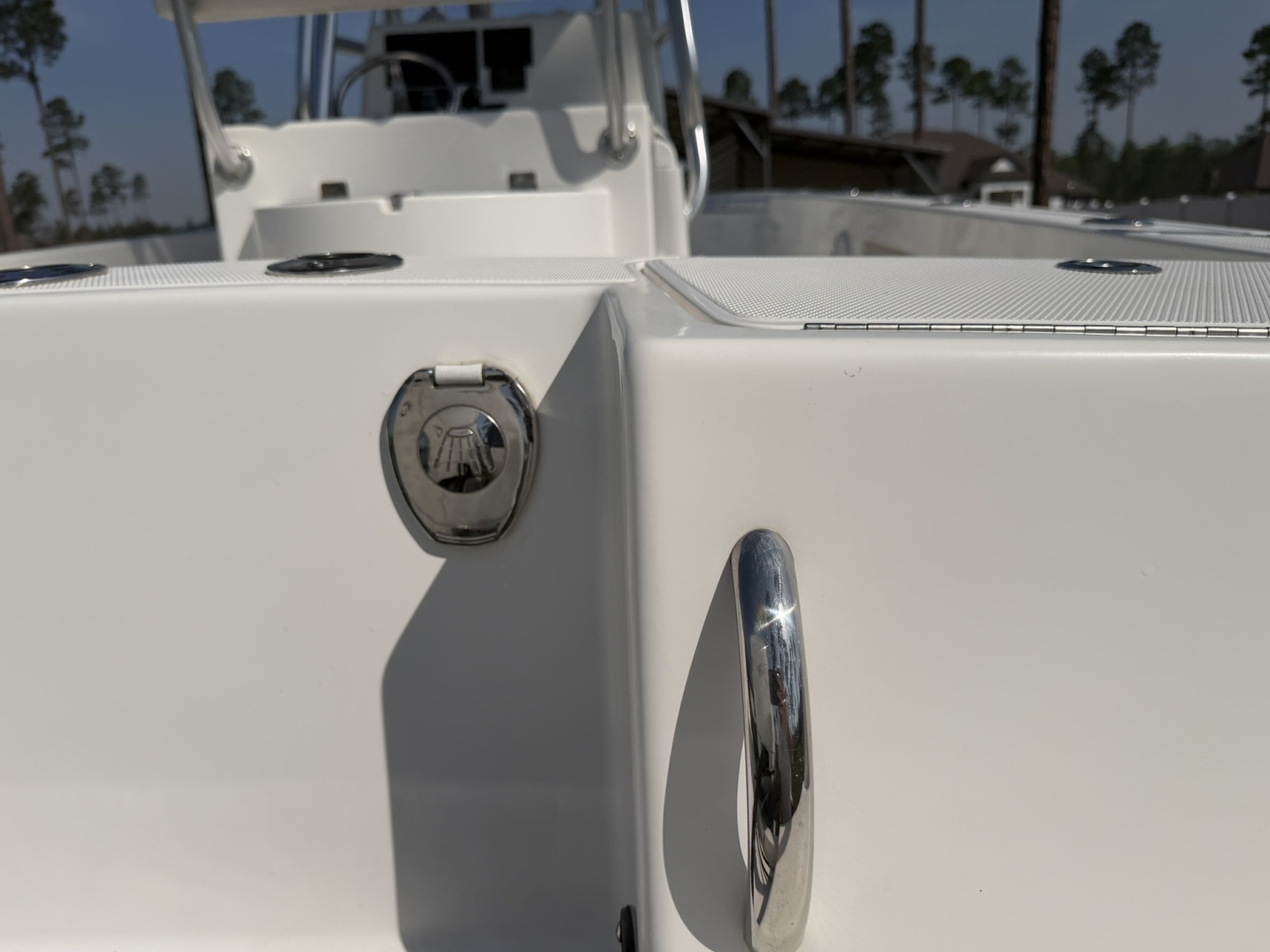 23' 2019 Reef Runner 230XS
