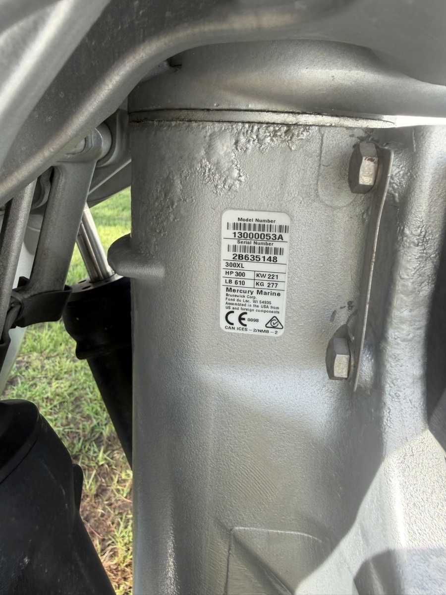 2019 Reef Runner 230XS