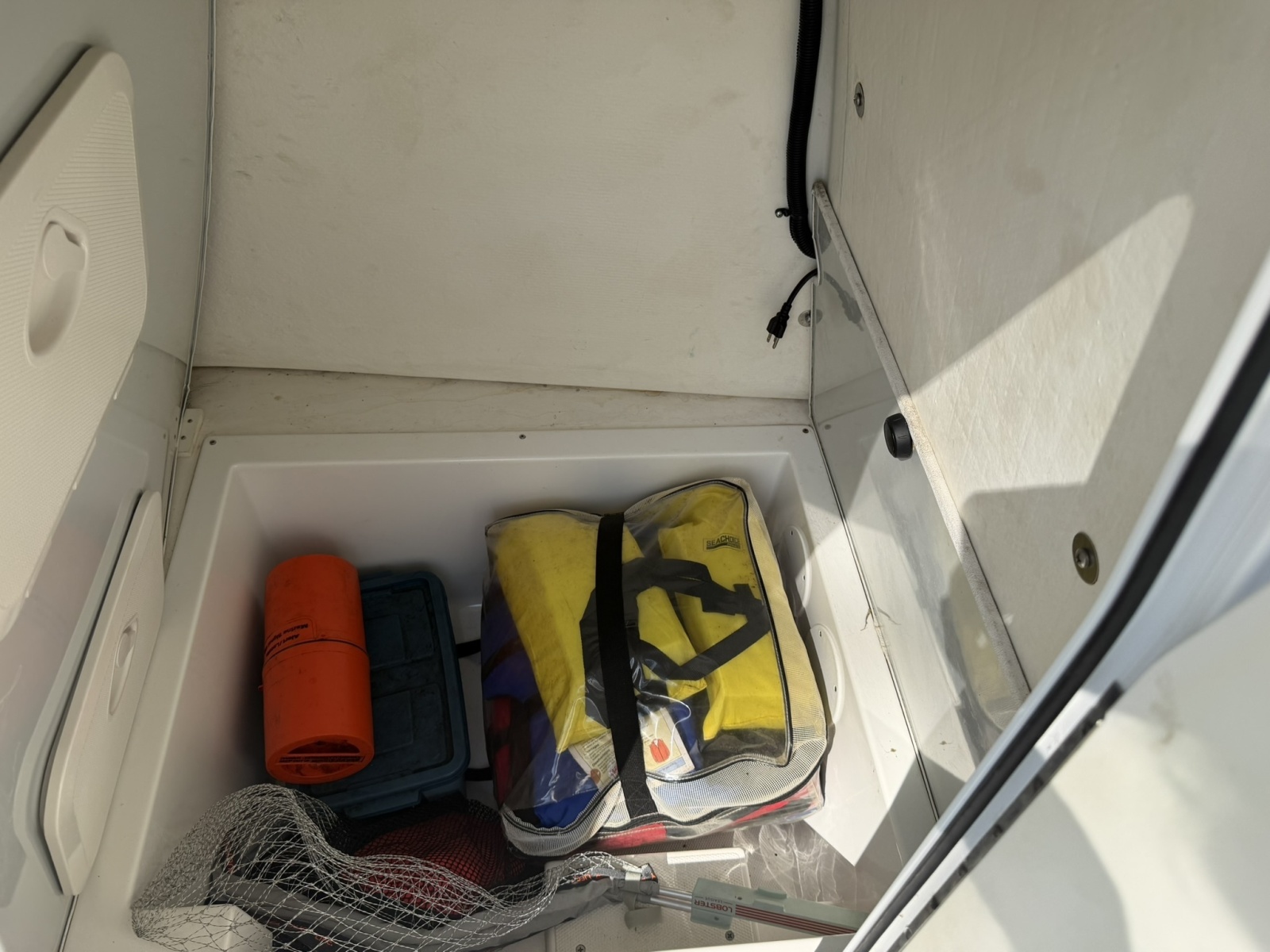 23' 2019 Reef Runner 230XS