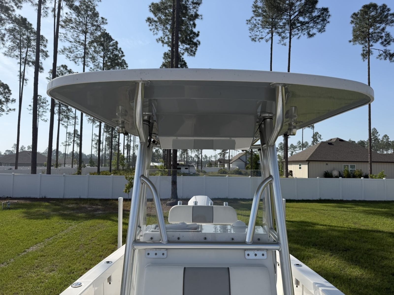 23' 2019 Reef Runner 230XS