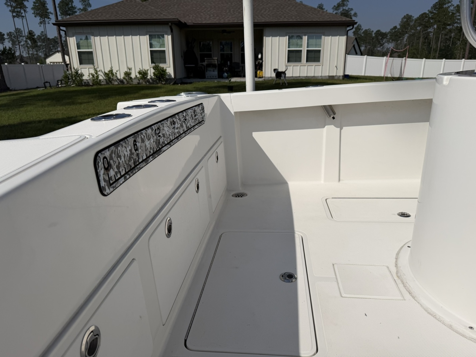 23' 2019 Reef Runner 230XS
