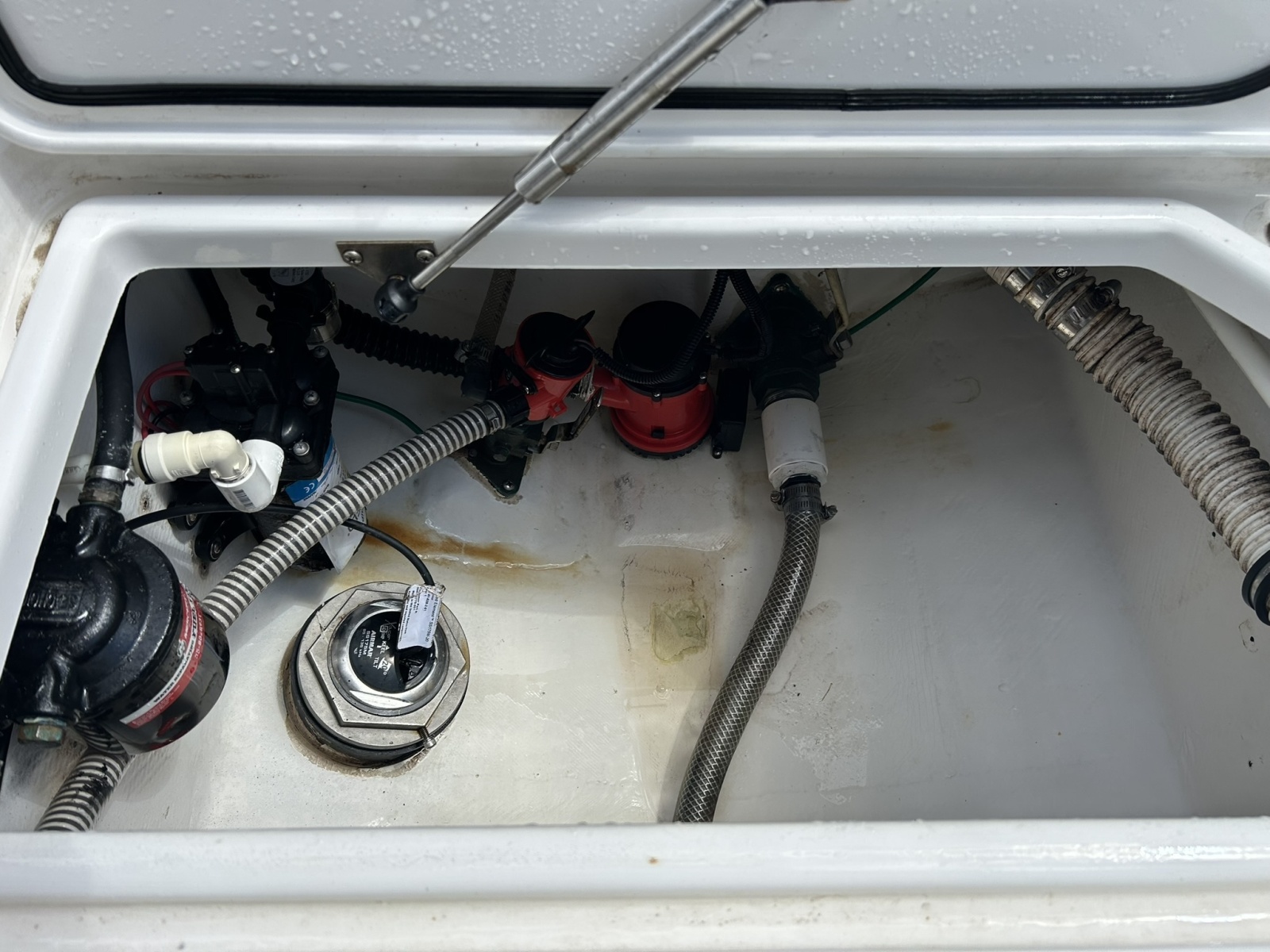 23' 2019 Reef Runner 230XS