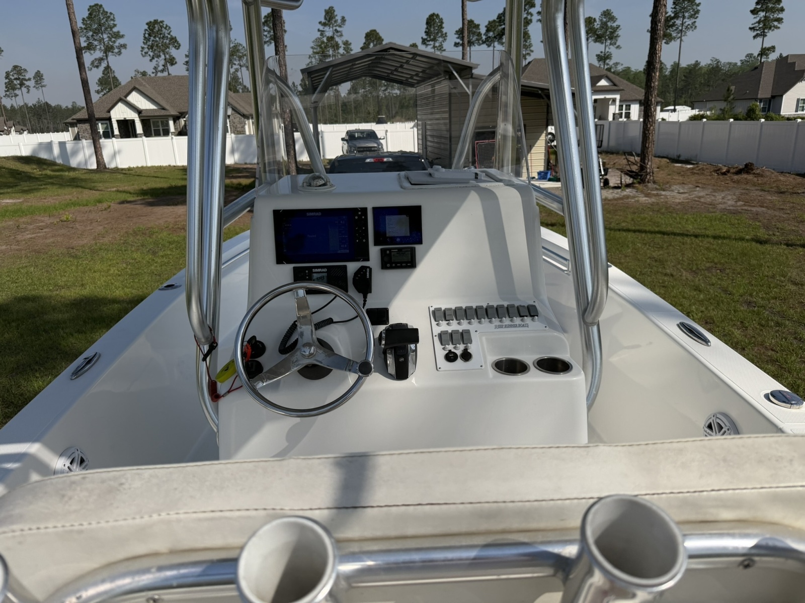 23' 2019 Reef Runner 230XS