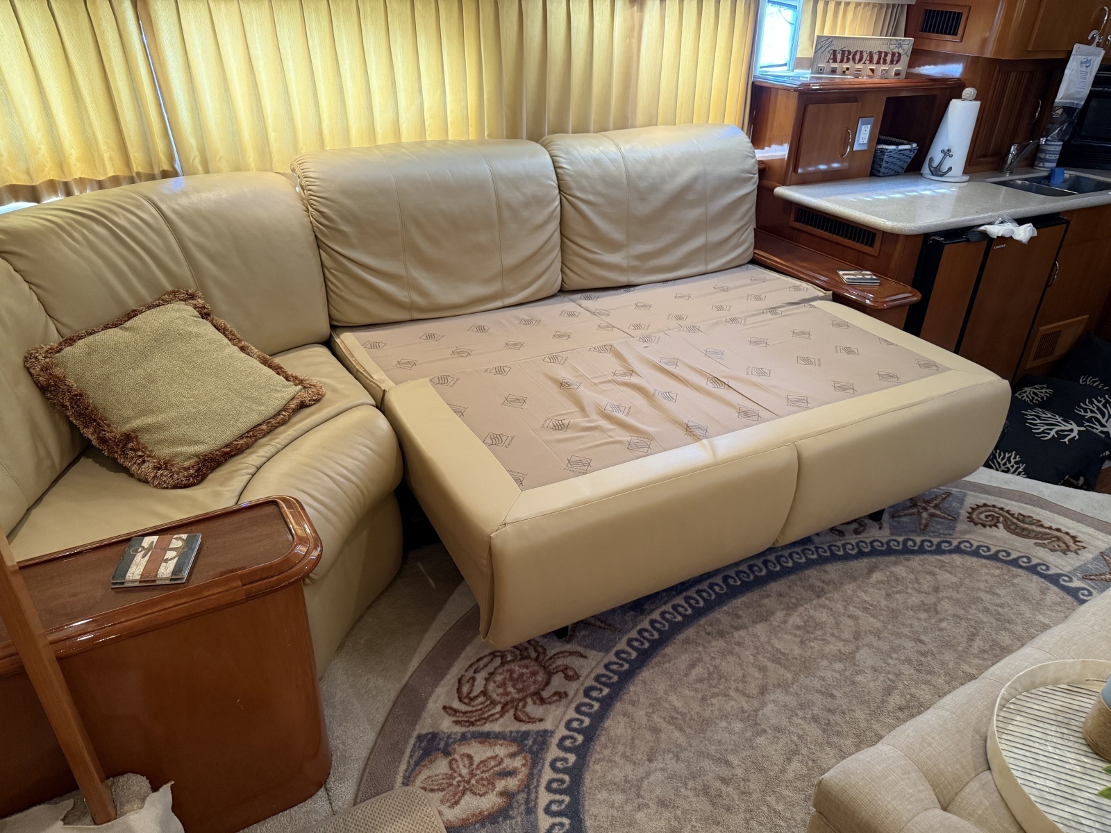 Mist Approach 44ft Carver Yacht For Sale