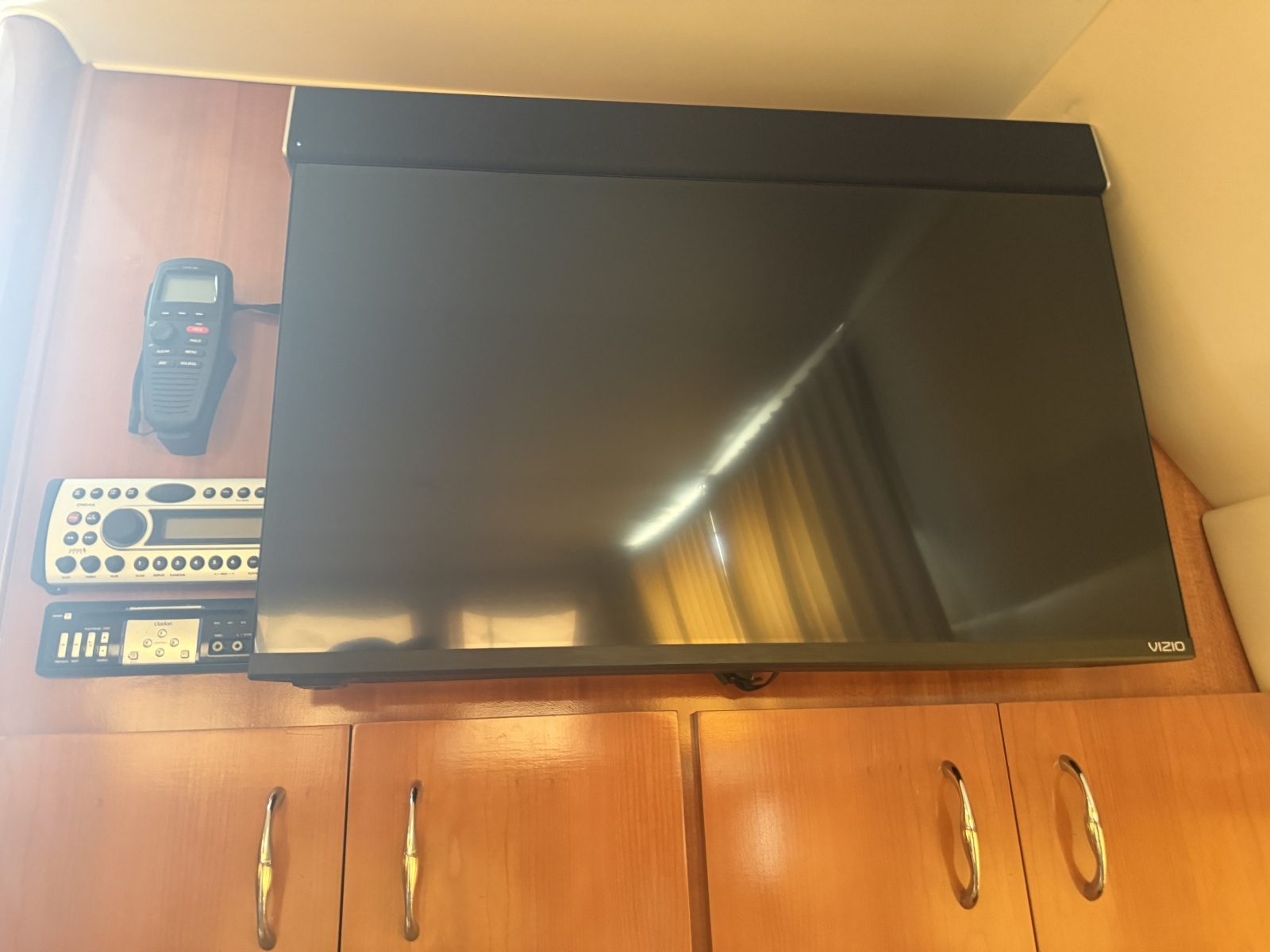 Mist Approach 44ft Carver Yacht For Sale