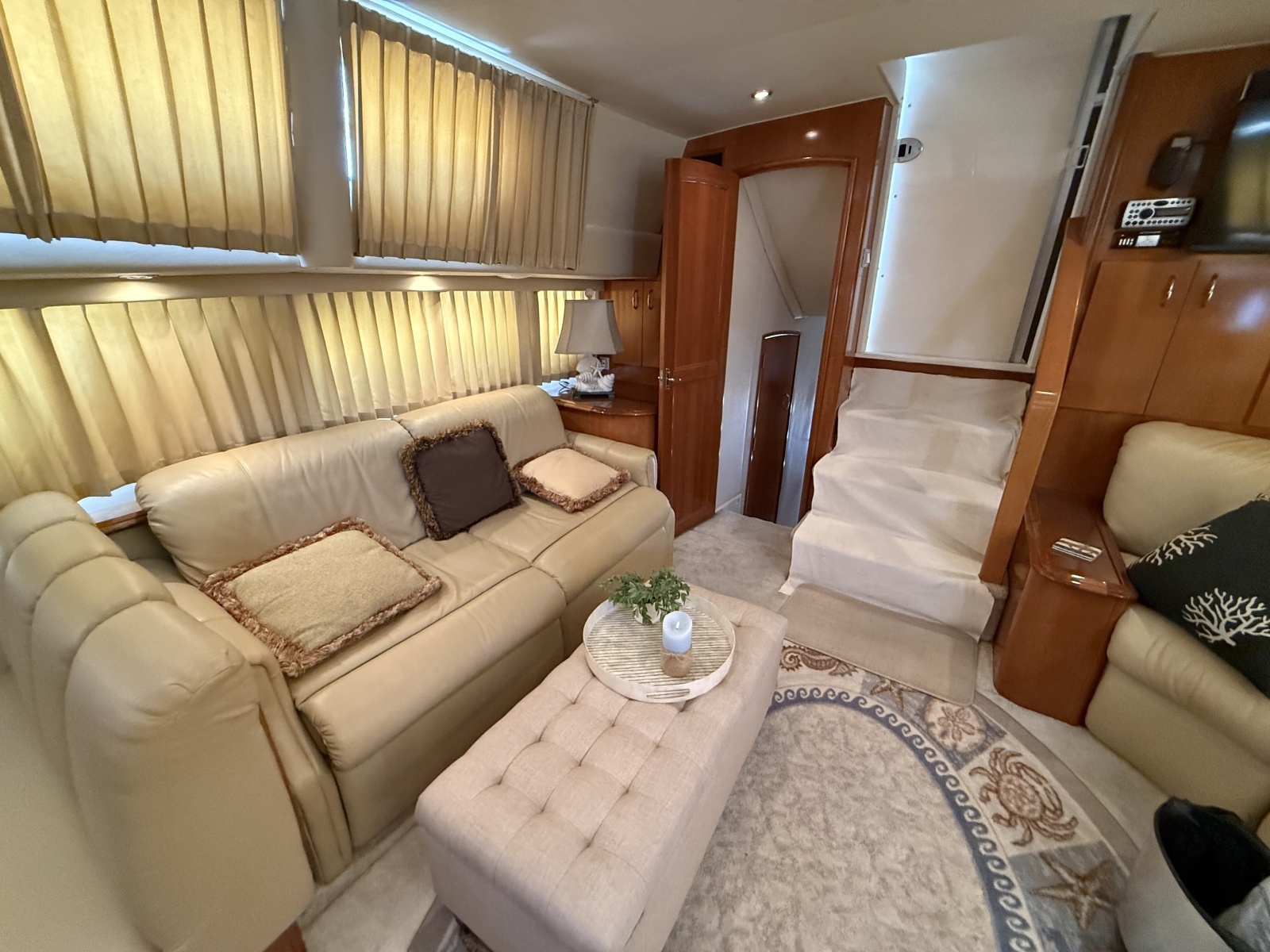 Mist Approach 44ft Carver Yacht For Sale
