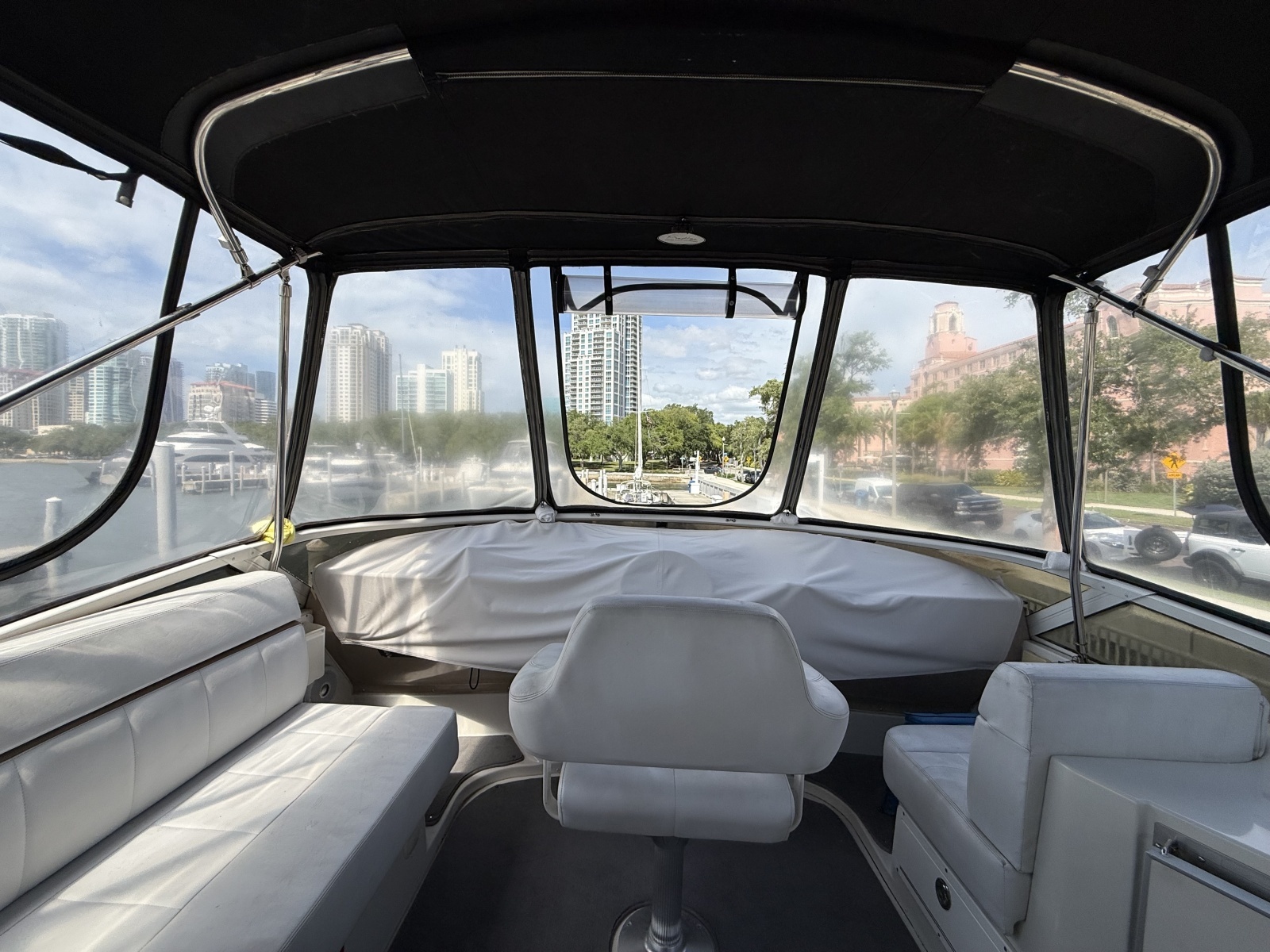 Mist Approach 44ft Carver Yacht For Sale