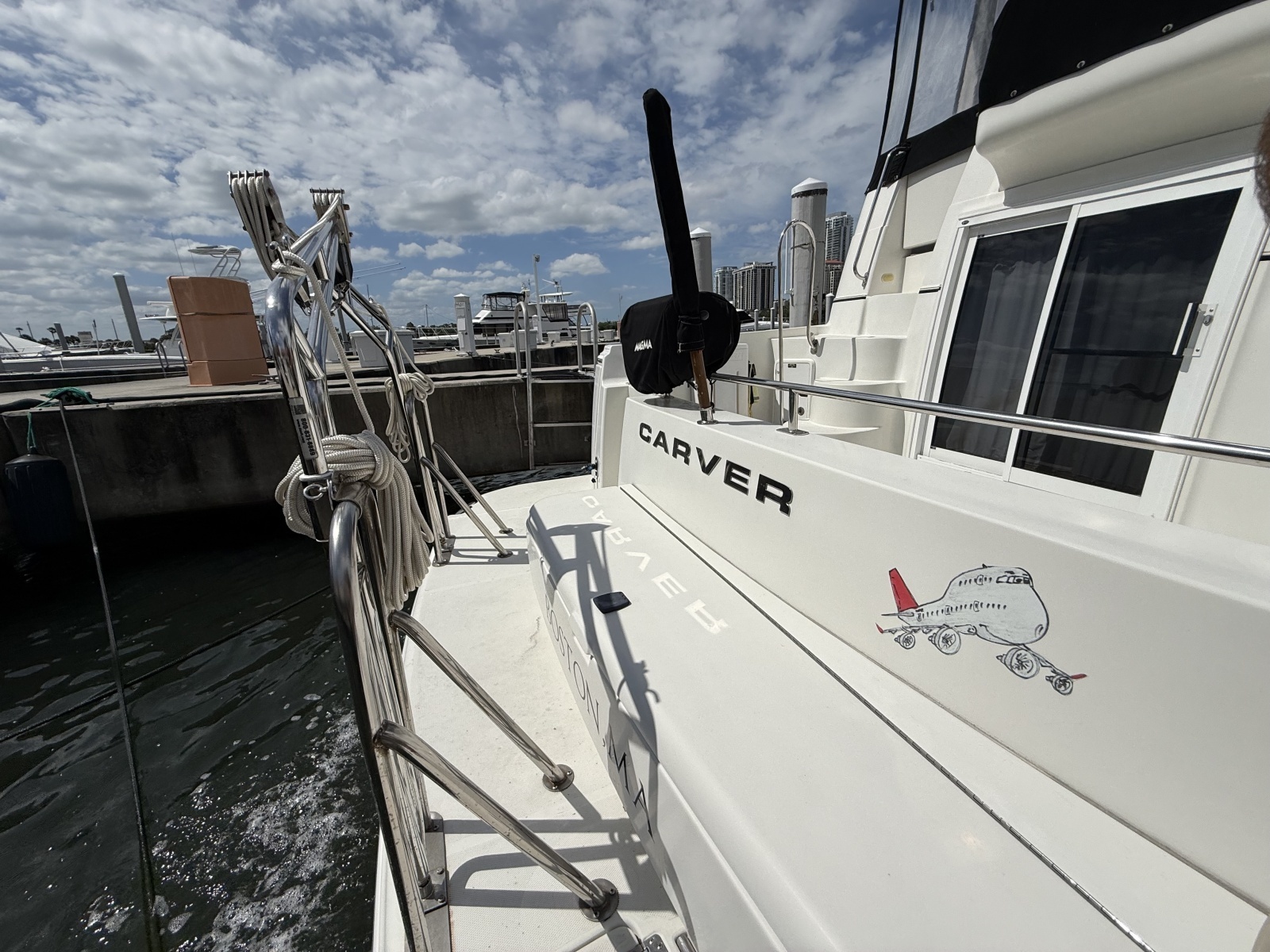 Mist Approach 44ft Carver Yacht For Sale