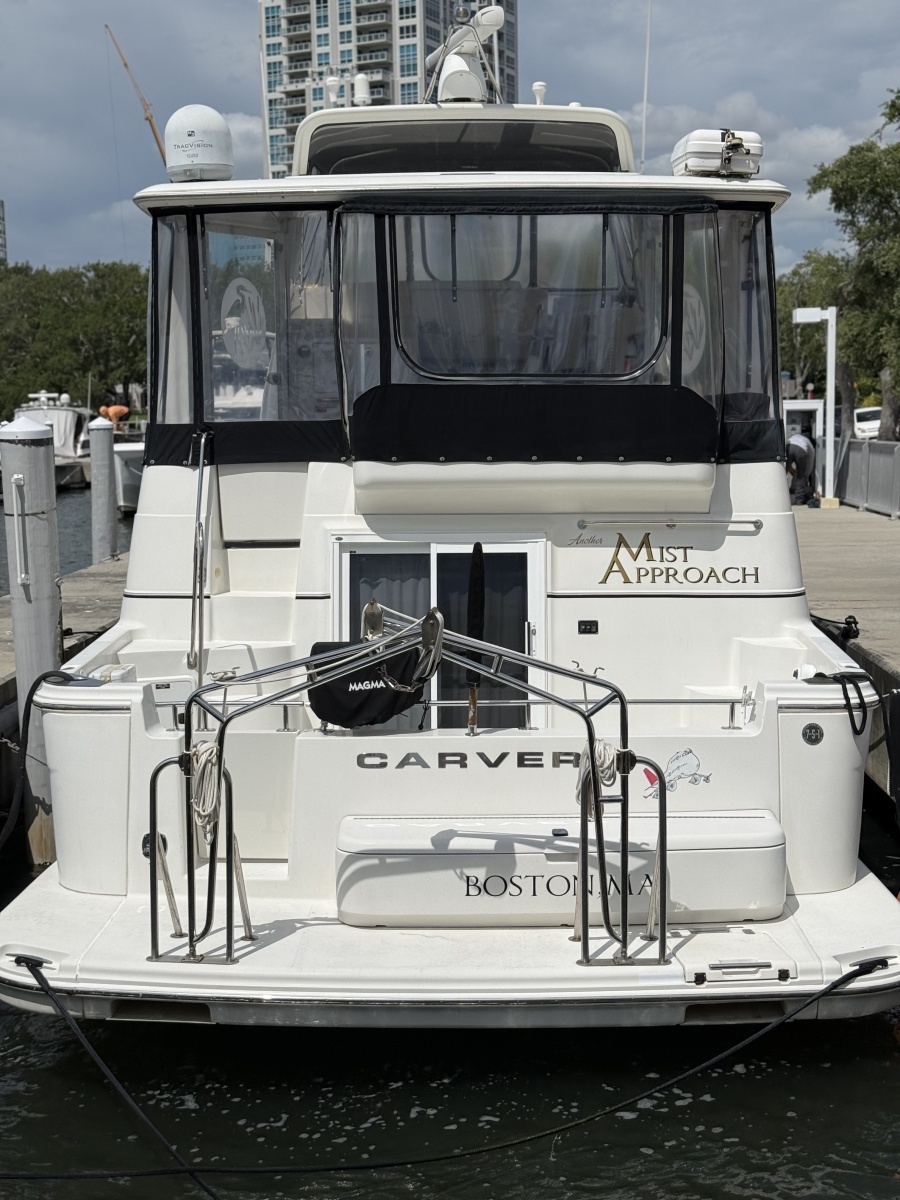 Mist Approach 44ft Carver Yacht For Sale