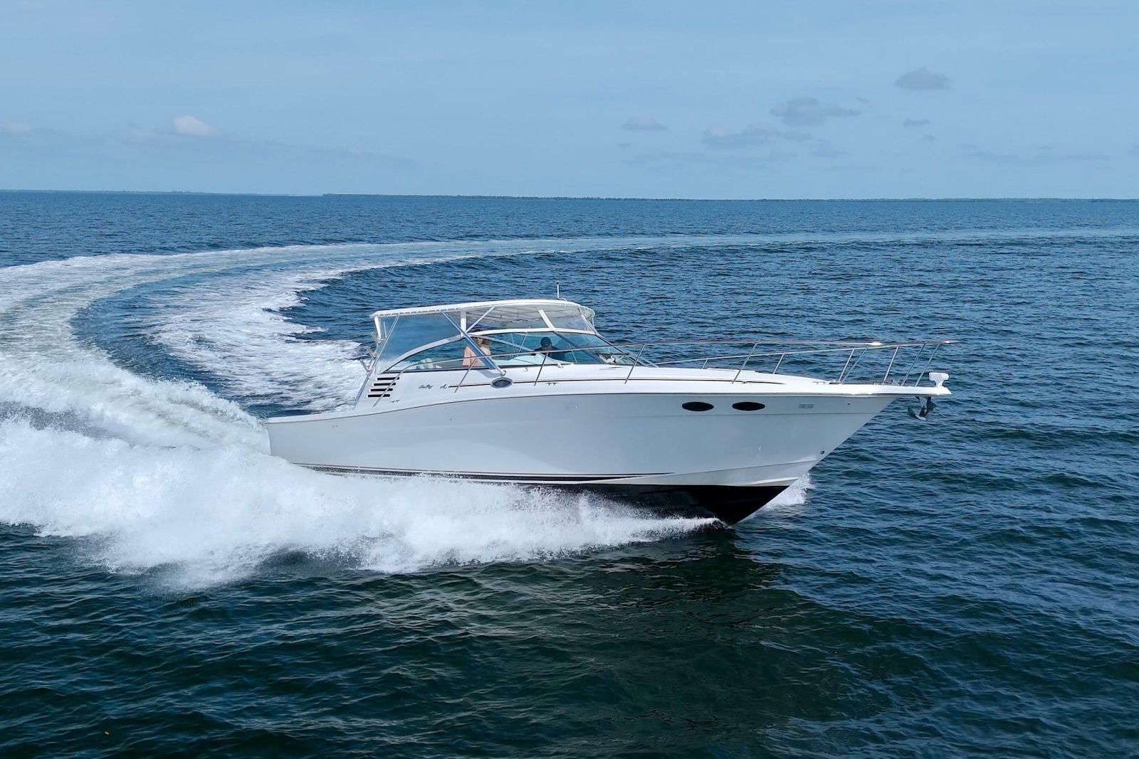 1997 Sea Ray 370 Express Cruiser