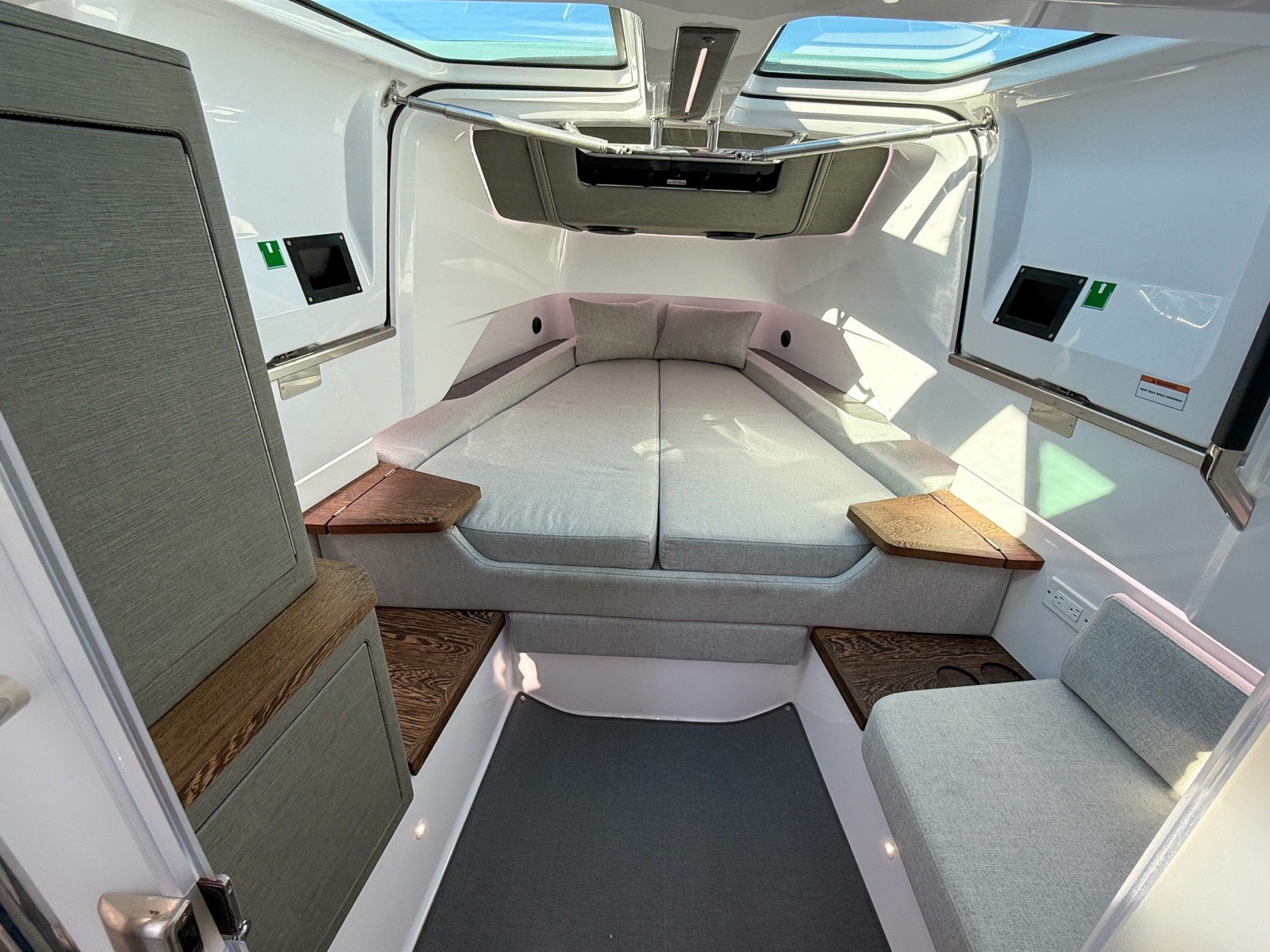 King Itchy 37ft Axopar Yacht For Sale