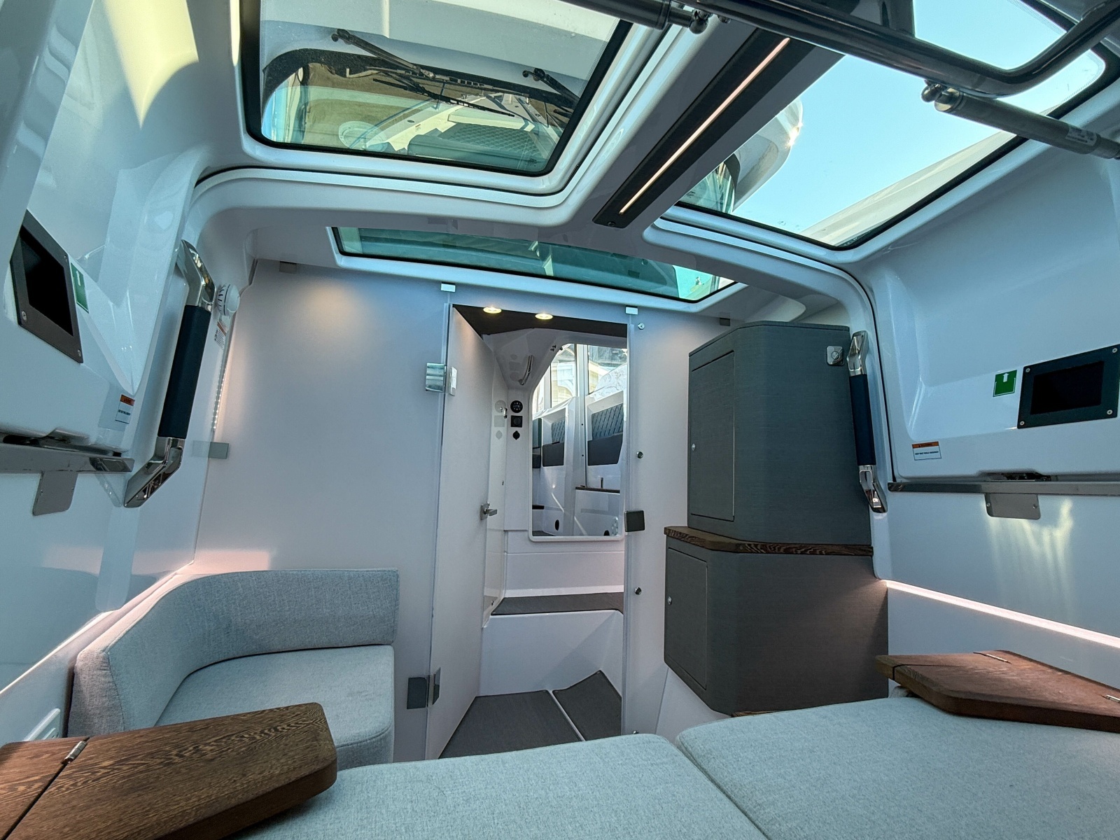 King Itchy 37ft Axopar Yacht For Sale