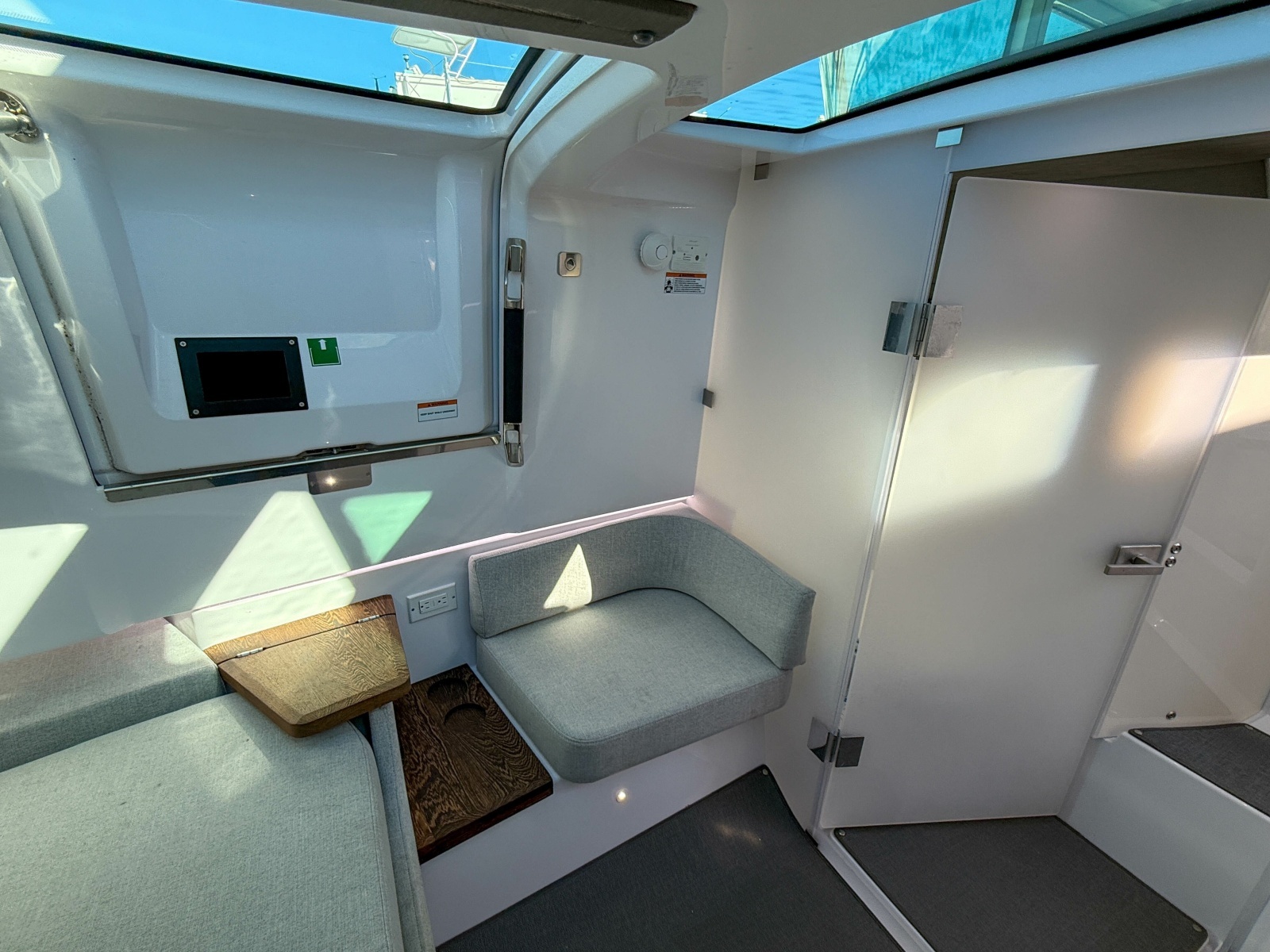 King Itchy 37ft Axopar Yacht For Sale