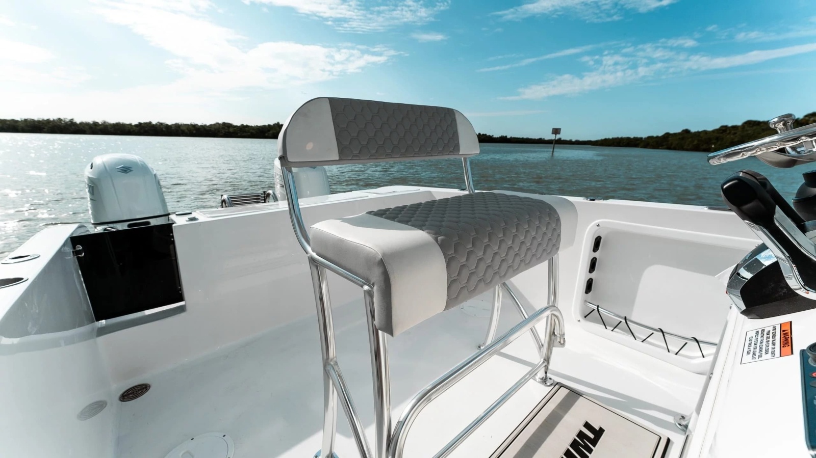 24' 2026 Twin Vee 240 STX CC