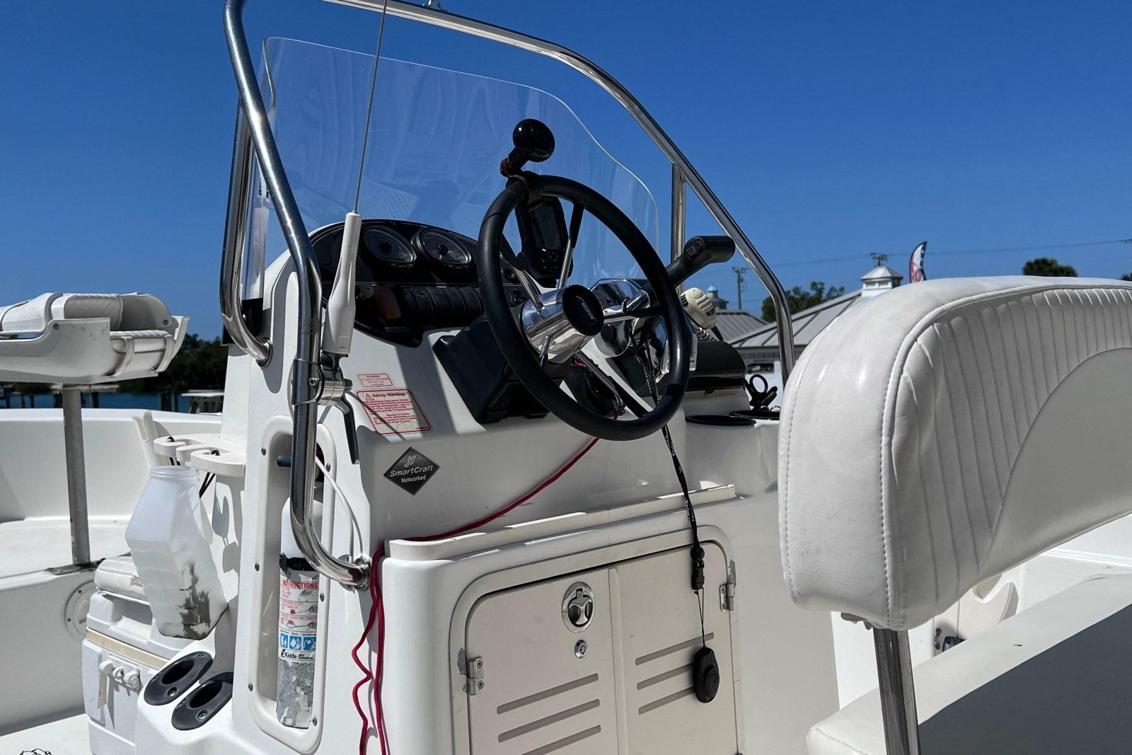 18' 2004 Boston Whaler 180 Dauntless