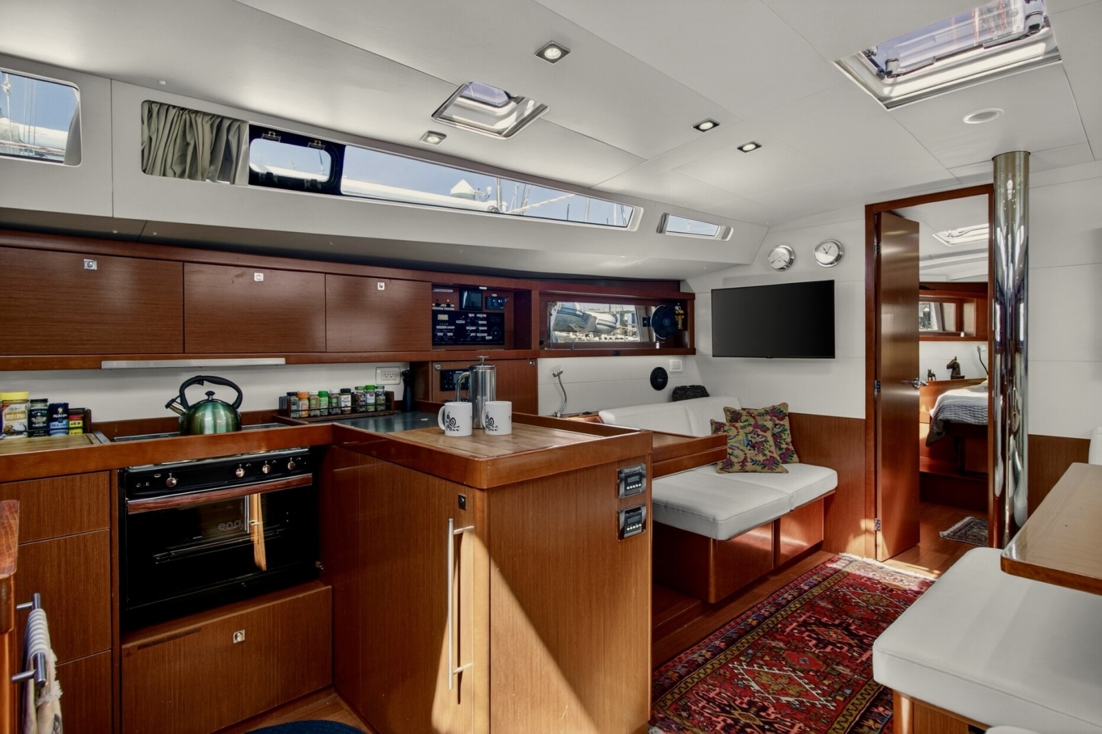 2012 Beneteau Oceanis 48