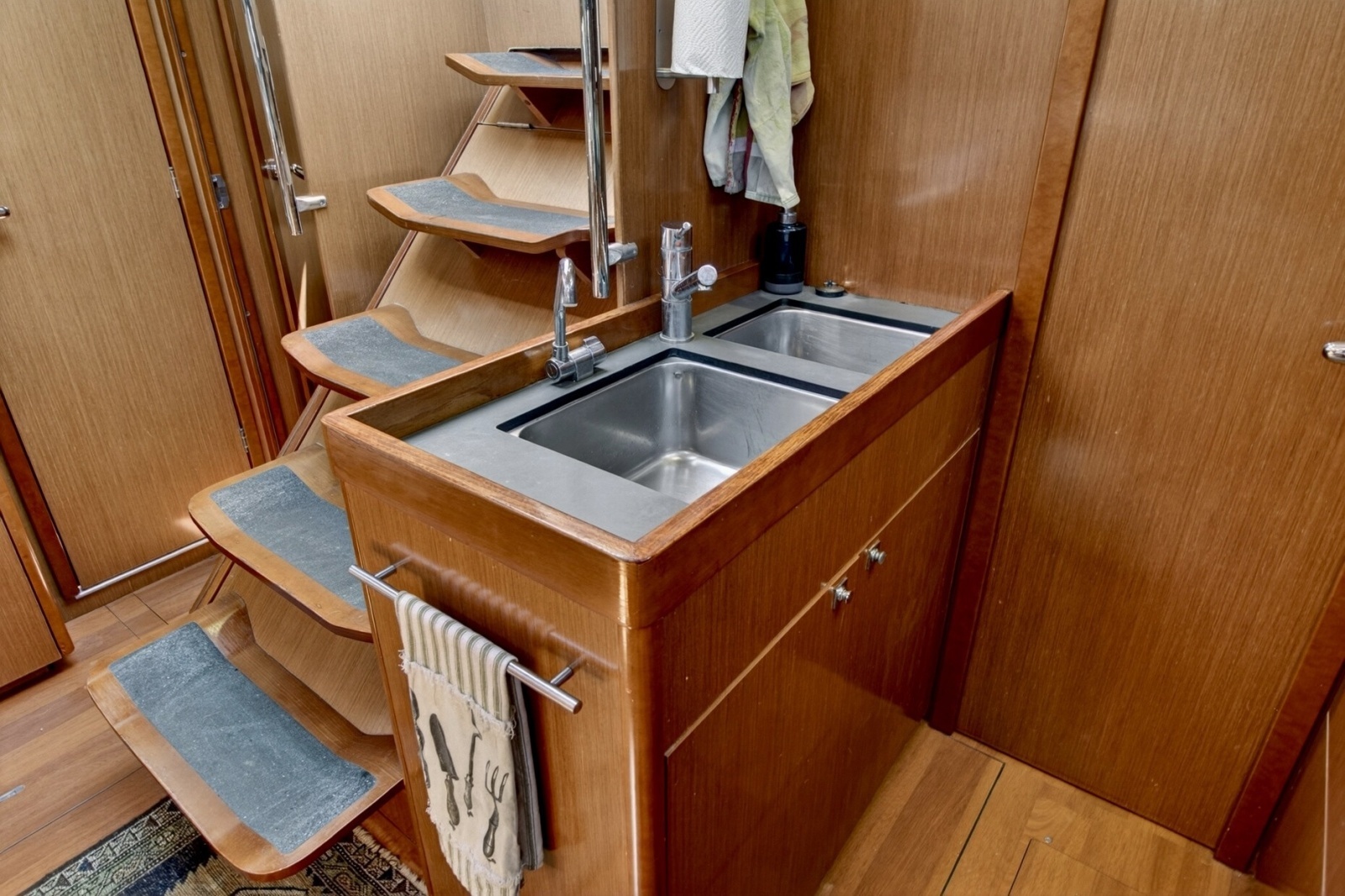2012 Beneteau Oceanis 48