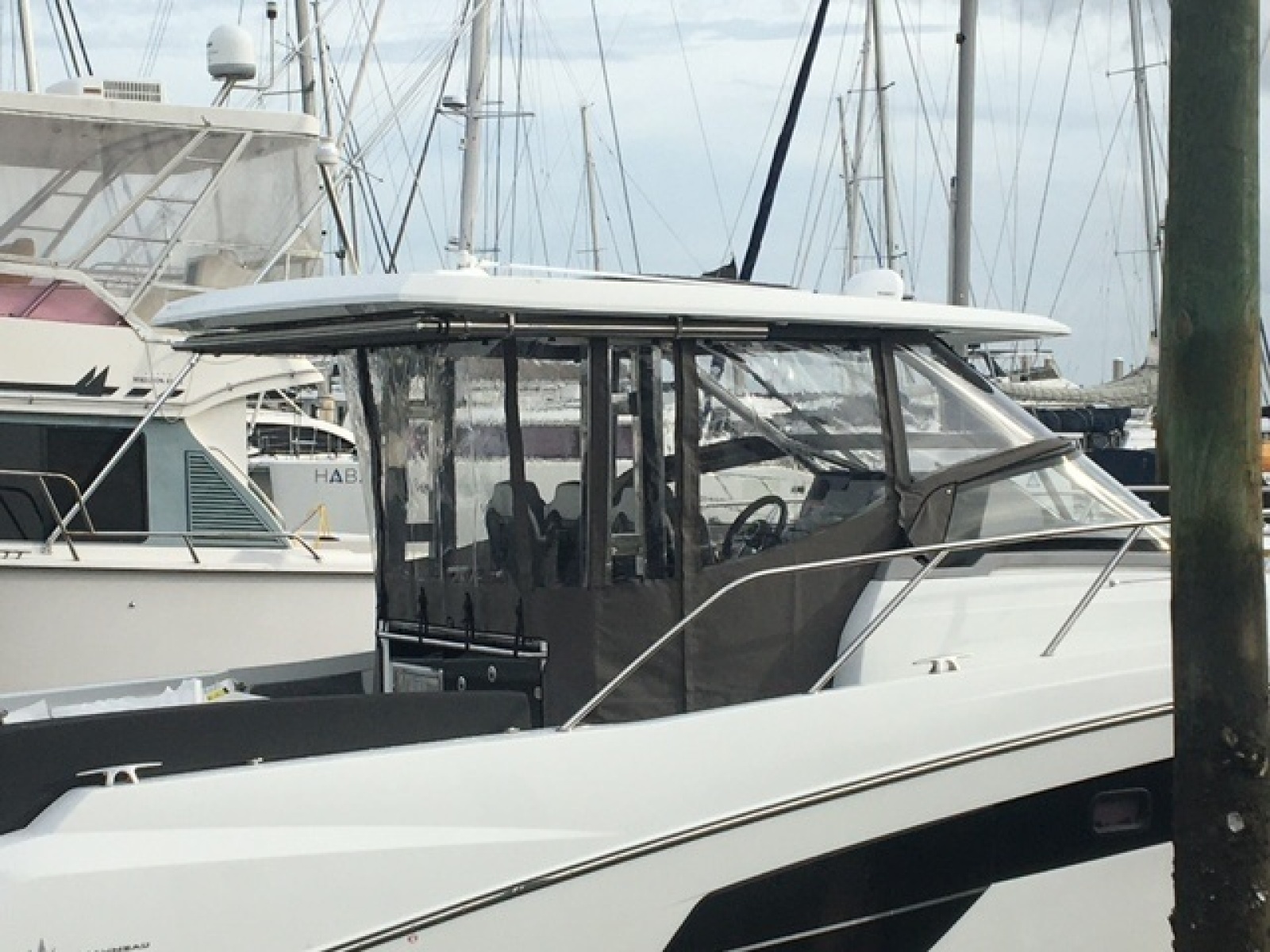 2022 Jeanneau Leader 10.5 WA 2