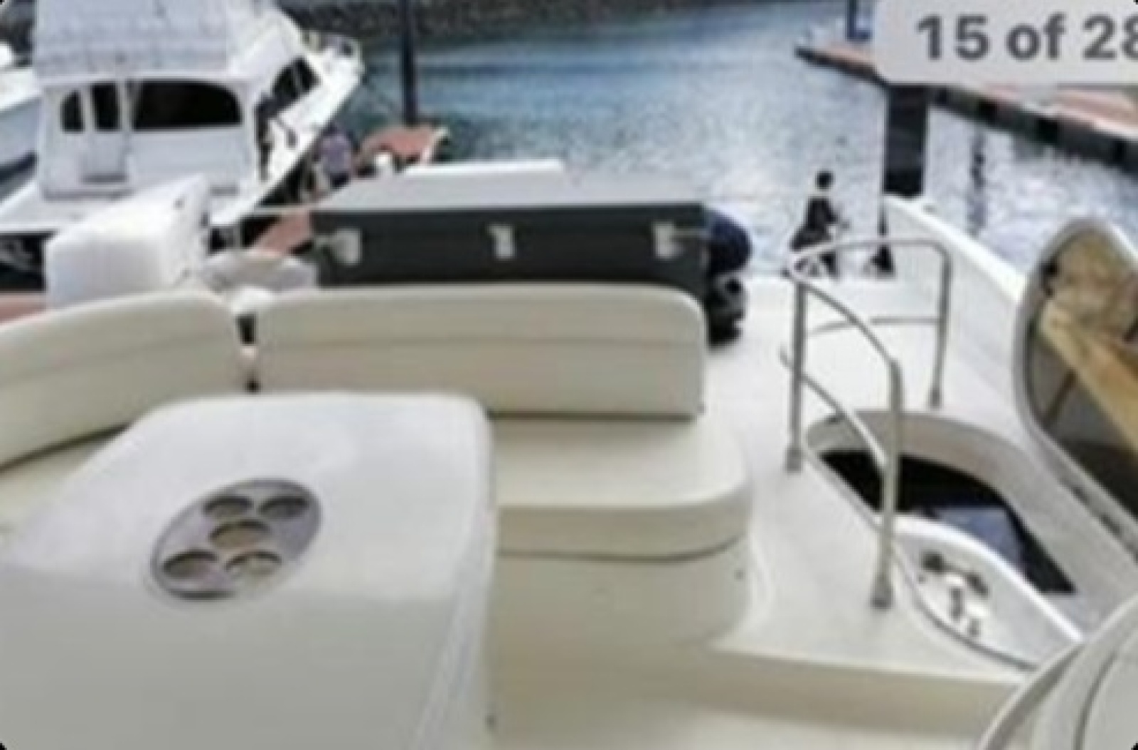65' 2005 Azimut Fly 62