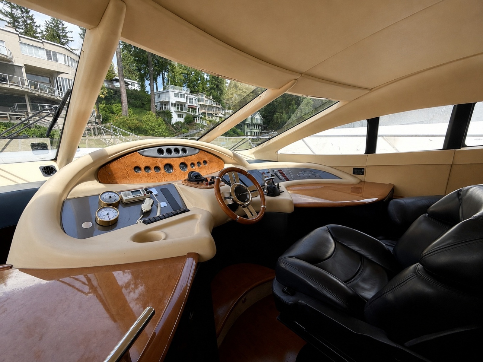 ALADDIN 65ft Azimut Yacht For Sale