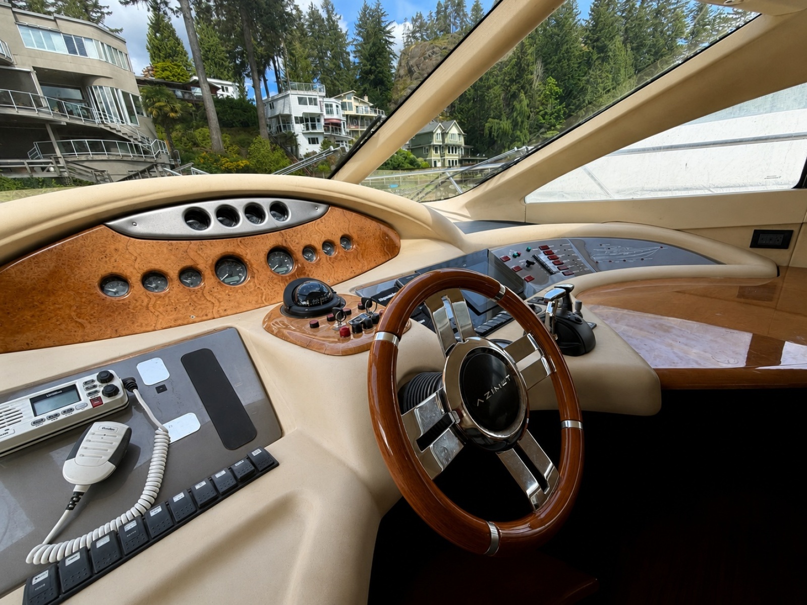 ALADDIN 65ft Azimut Yacht For Sale