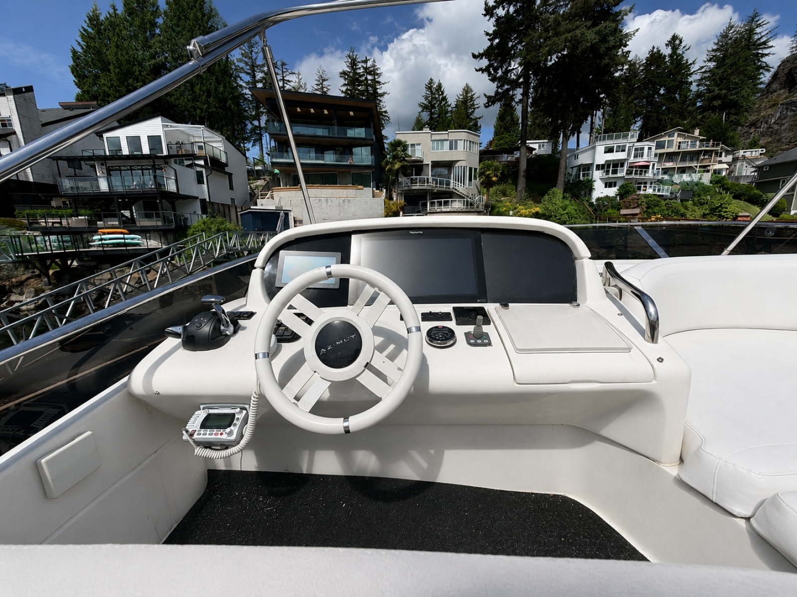 ALADDIN 65ft Azimut Yacht For Sale
