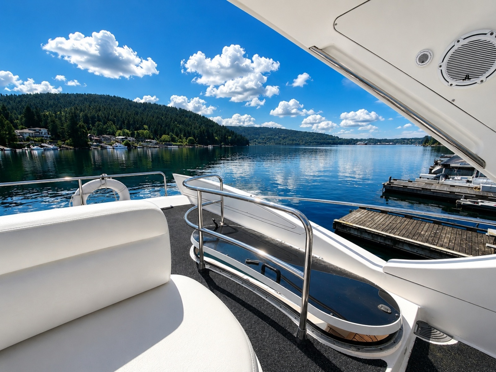 ALADDIN 65ft Azimut Yacht For Sale