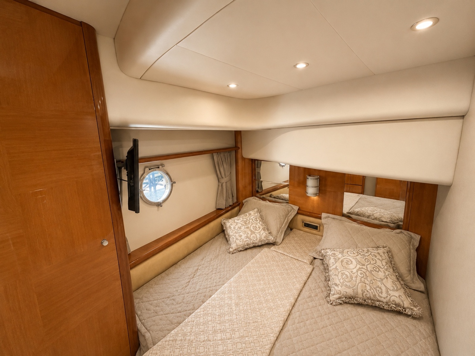 2005 Azimut Fly 62