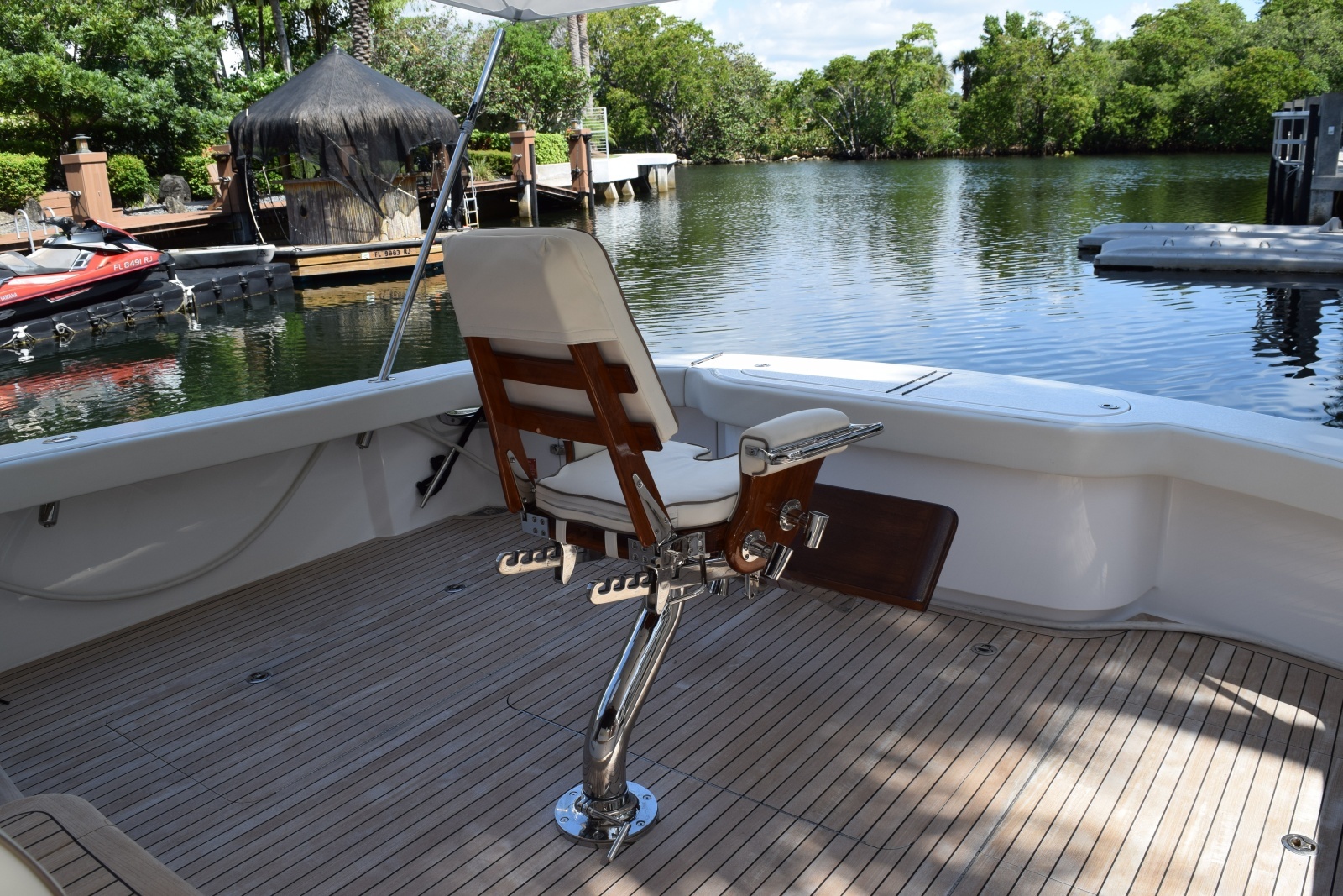 Viking 54 - Dog House - Cockpit