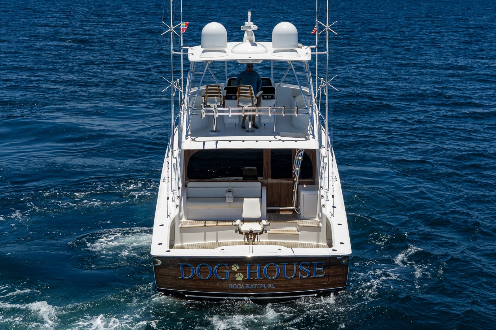Viking 54 - Dog House - Profile