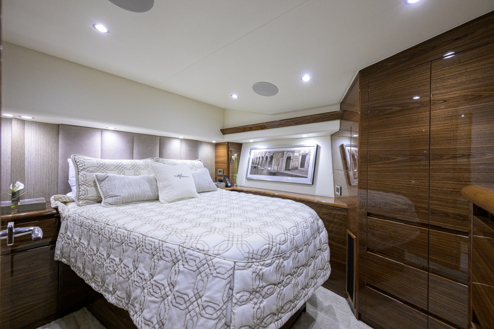 Viking 54 - Dog House - Master Stateroom